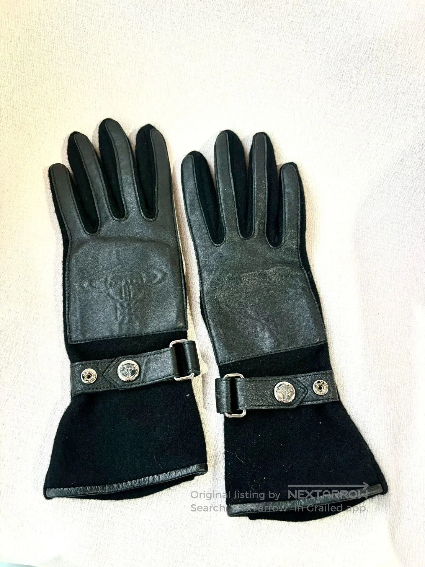 Vivienne Westwood Vivienne Westwood Black Gloves. Size ONE SIZE - 1 Thumbnail