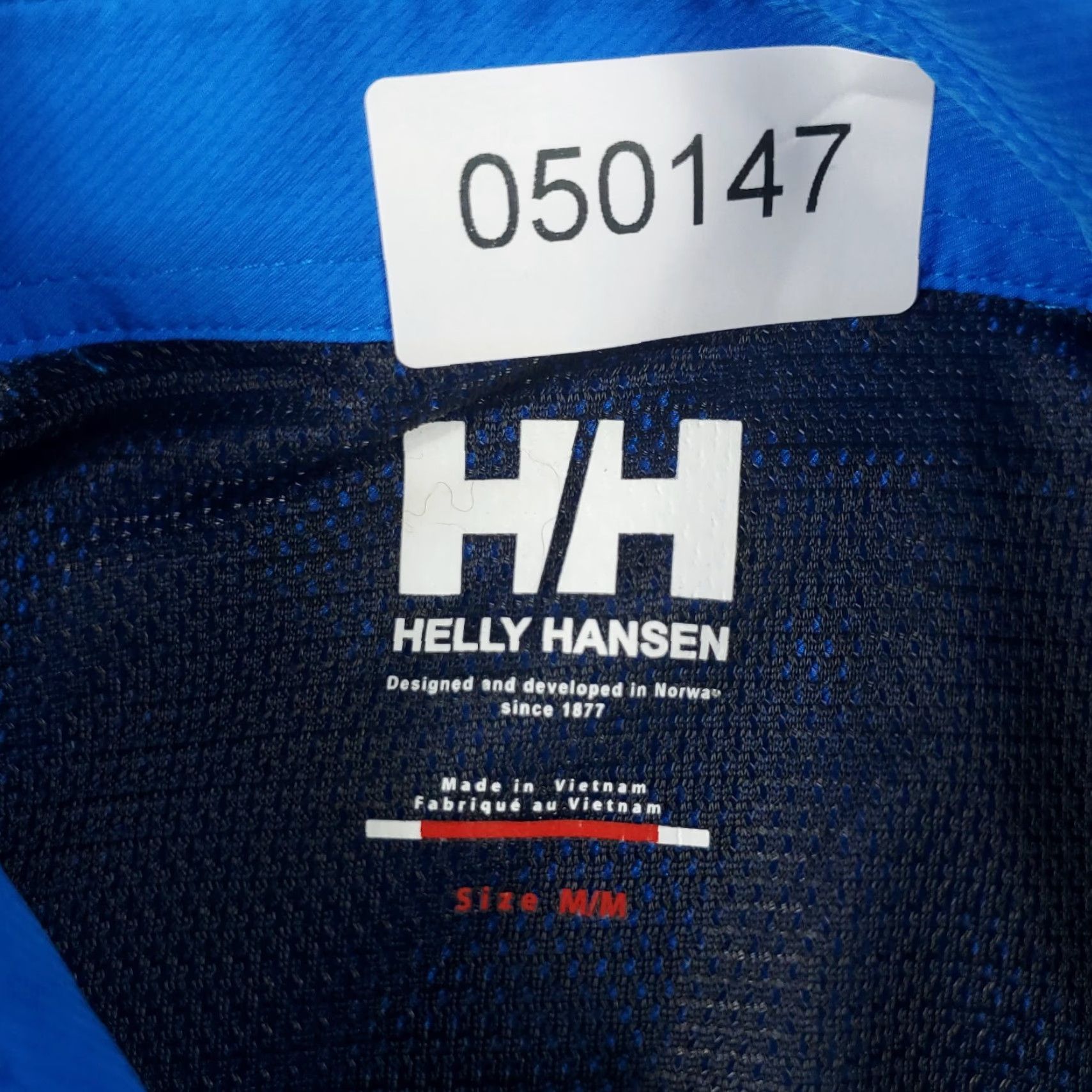 Helly Hansen Helly Hansen Shirt Mens Size M Blue Button-Up Long Sleeve Casual Business Formal Travel Workwear Size US M / EU 48-50 / 2 - 7 Thumbnail