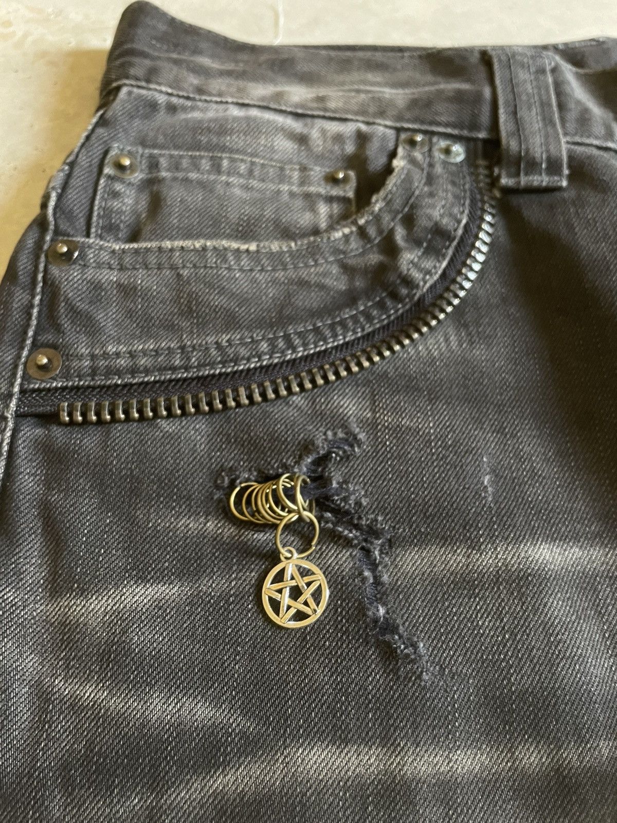 5351 POUR LES HOMMES × Obelisk × semanticdesign Semantic design Pierced & Charms Gothic Claw Mark Jeans Size US 30 / EU 46 - 13 Thumbnail