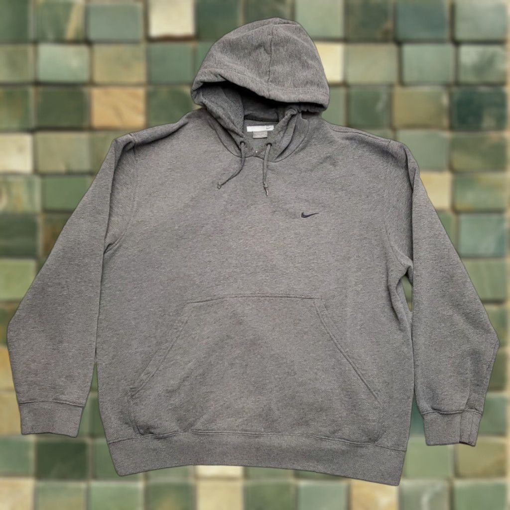 Nike VINTAGE Nike Hoodie Men XL Gray Hooded Embroidered Logo Fleece Sweatshirt Retro 90s Size US XL / EU 56 / 4 - 1 Thumbnail