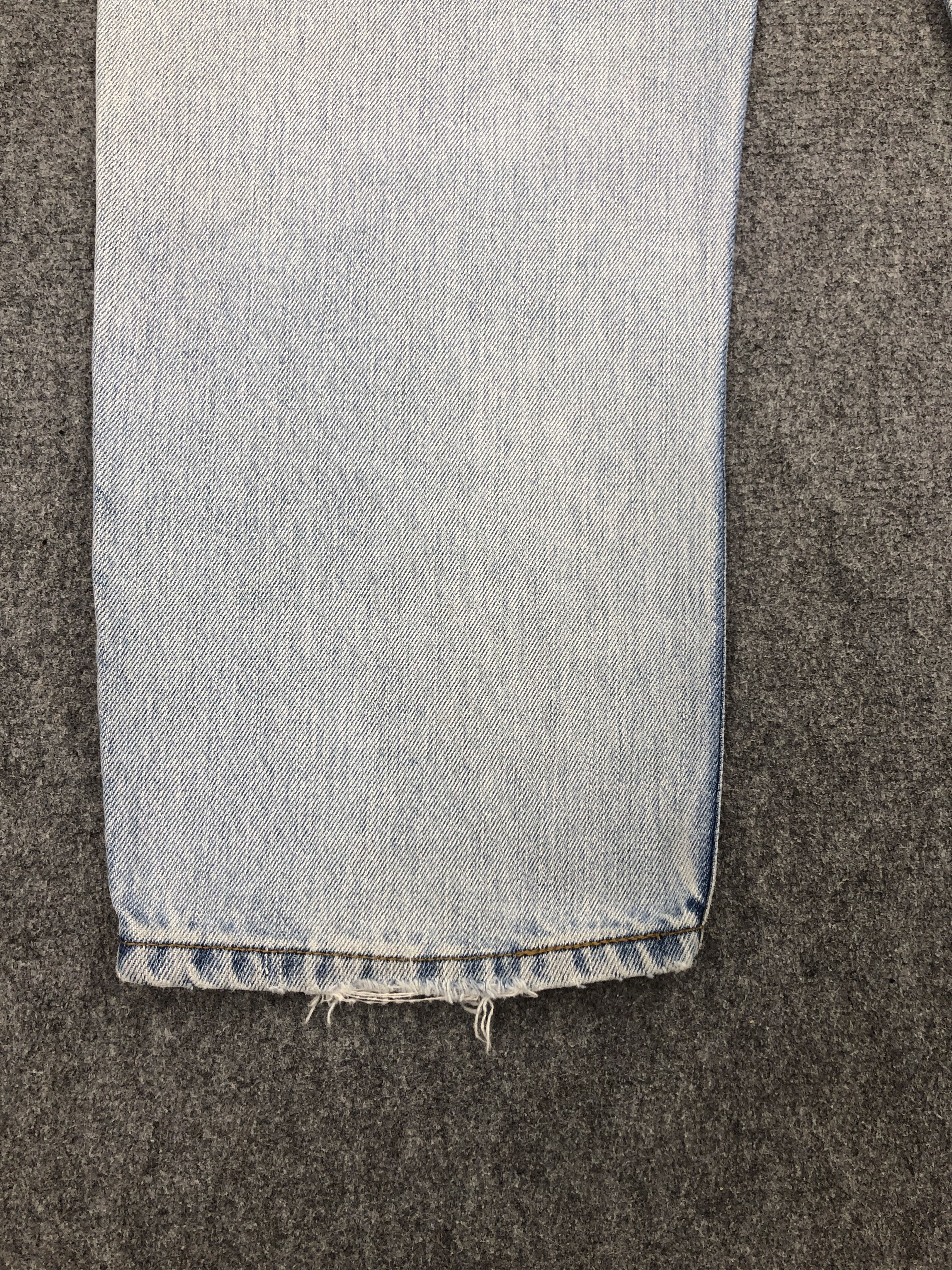 Levi's × Vintage Vintage Levis 550 Light Washed Jeans Size US 33 - 16 Thumbnail