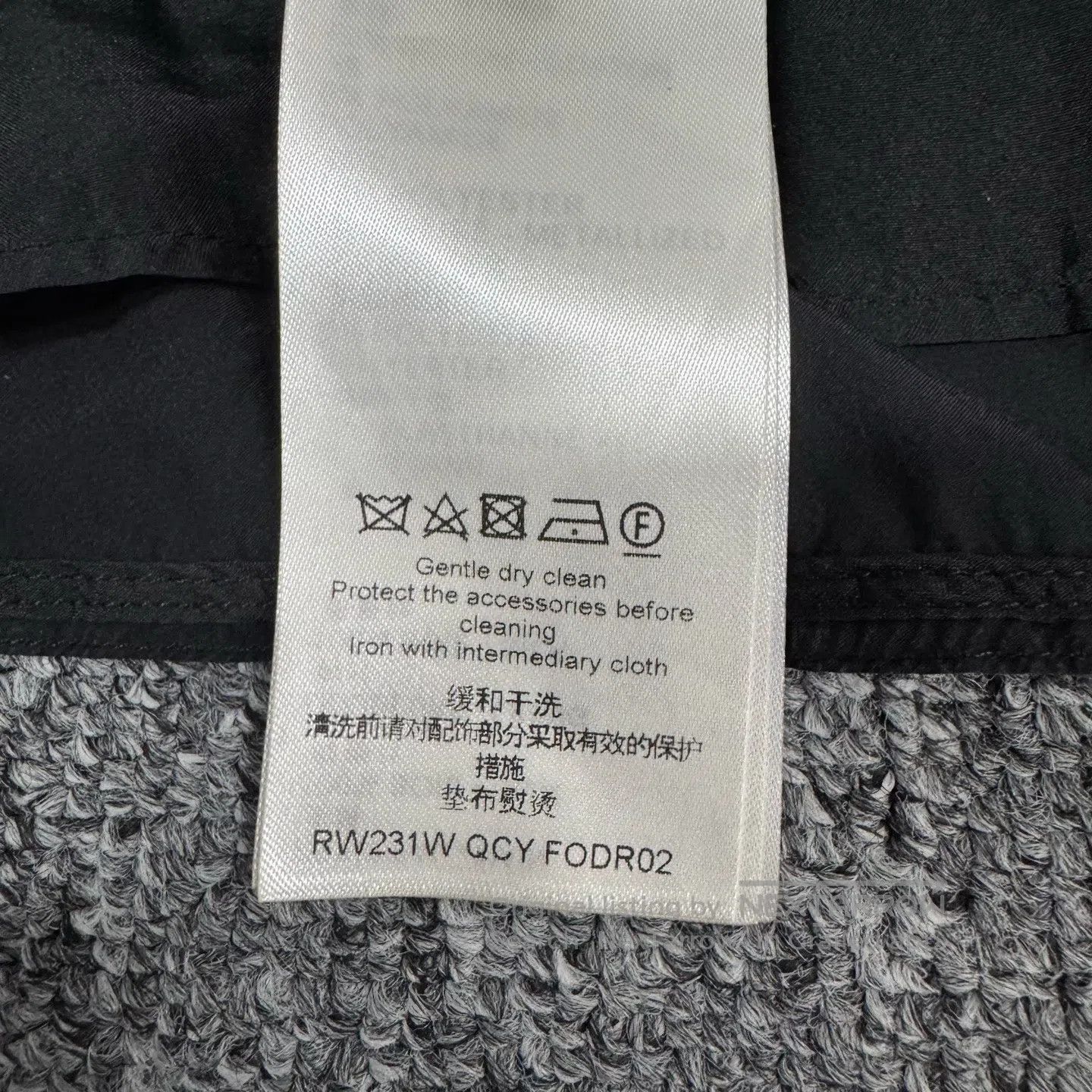 Louis Vuitton Louis Vuitton size L Panda color scheme, duck tongue cap| Size ONE SIZE - 6 Thumbnail