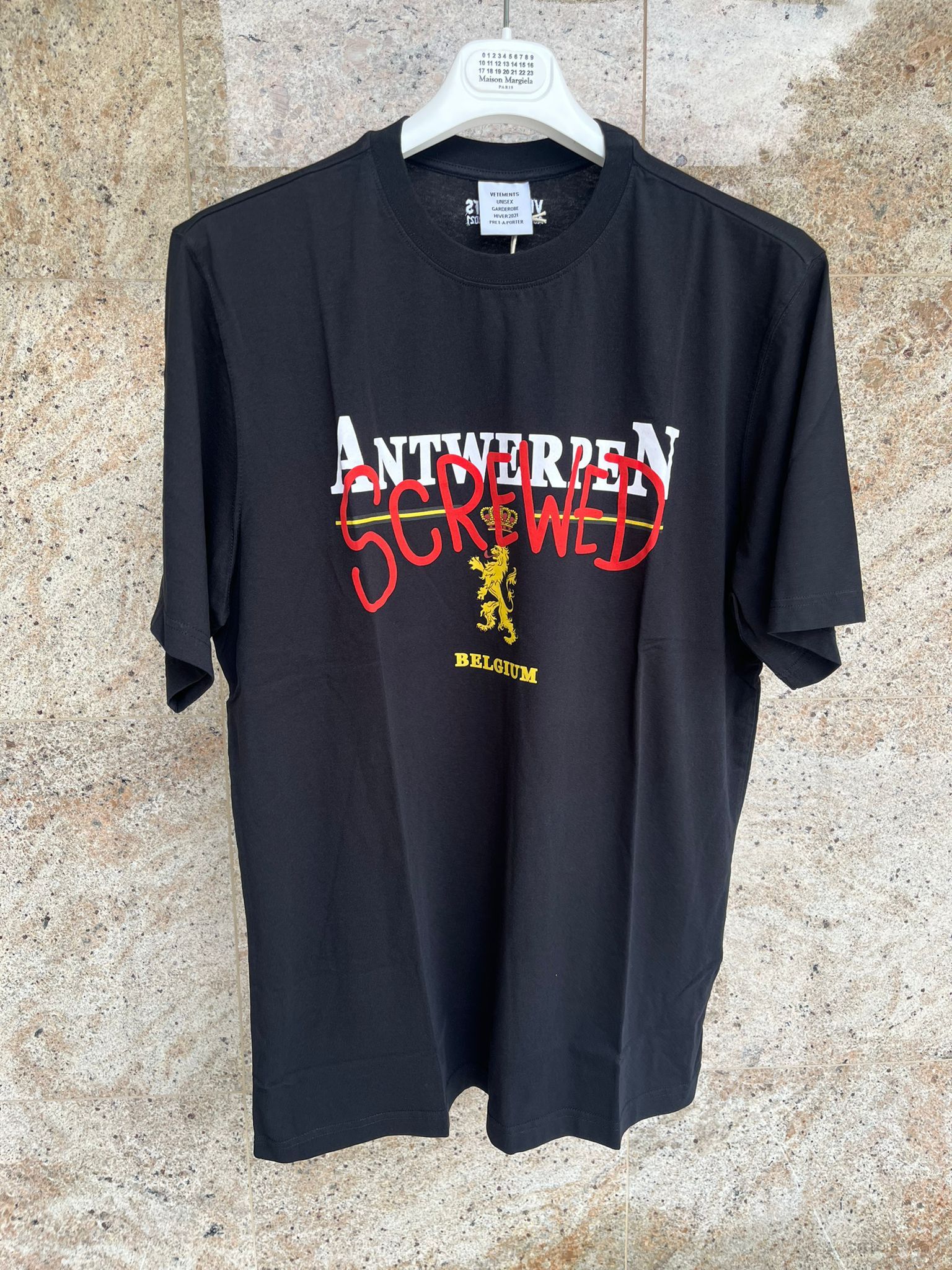 image of Vetements Antwerp Screwed Logo T-Shirt Ss In Black, Men's (Size Large)