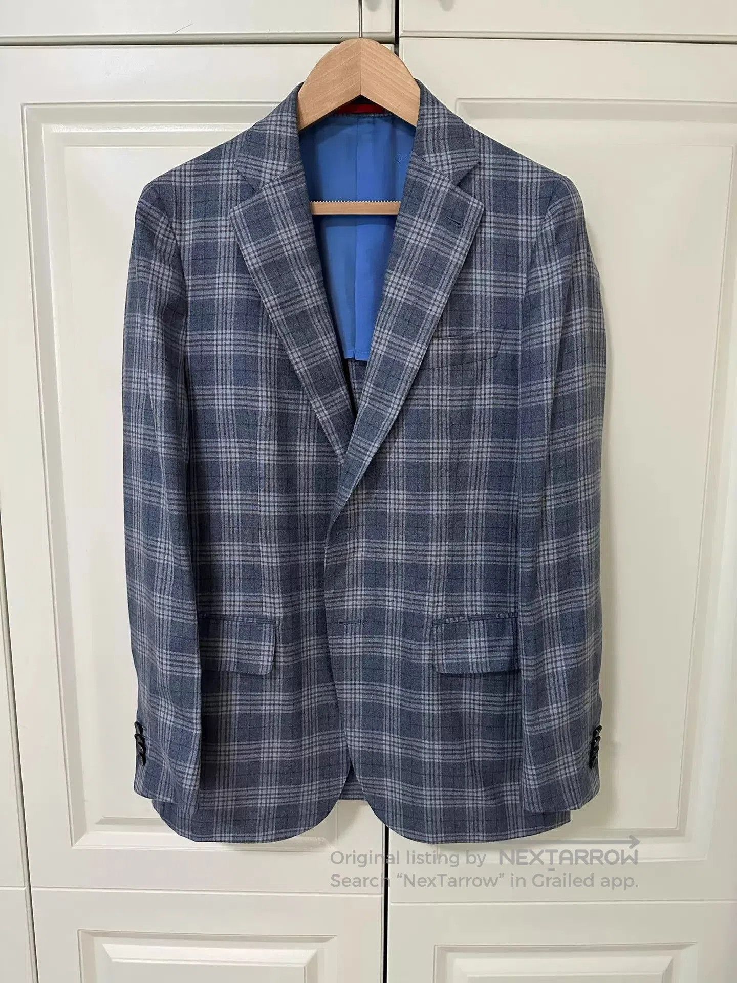 Isaia Blue Plaid Light Jacket - Size L. Size US L / EU 52-54 / 3 - 1 Thumbnail