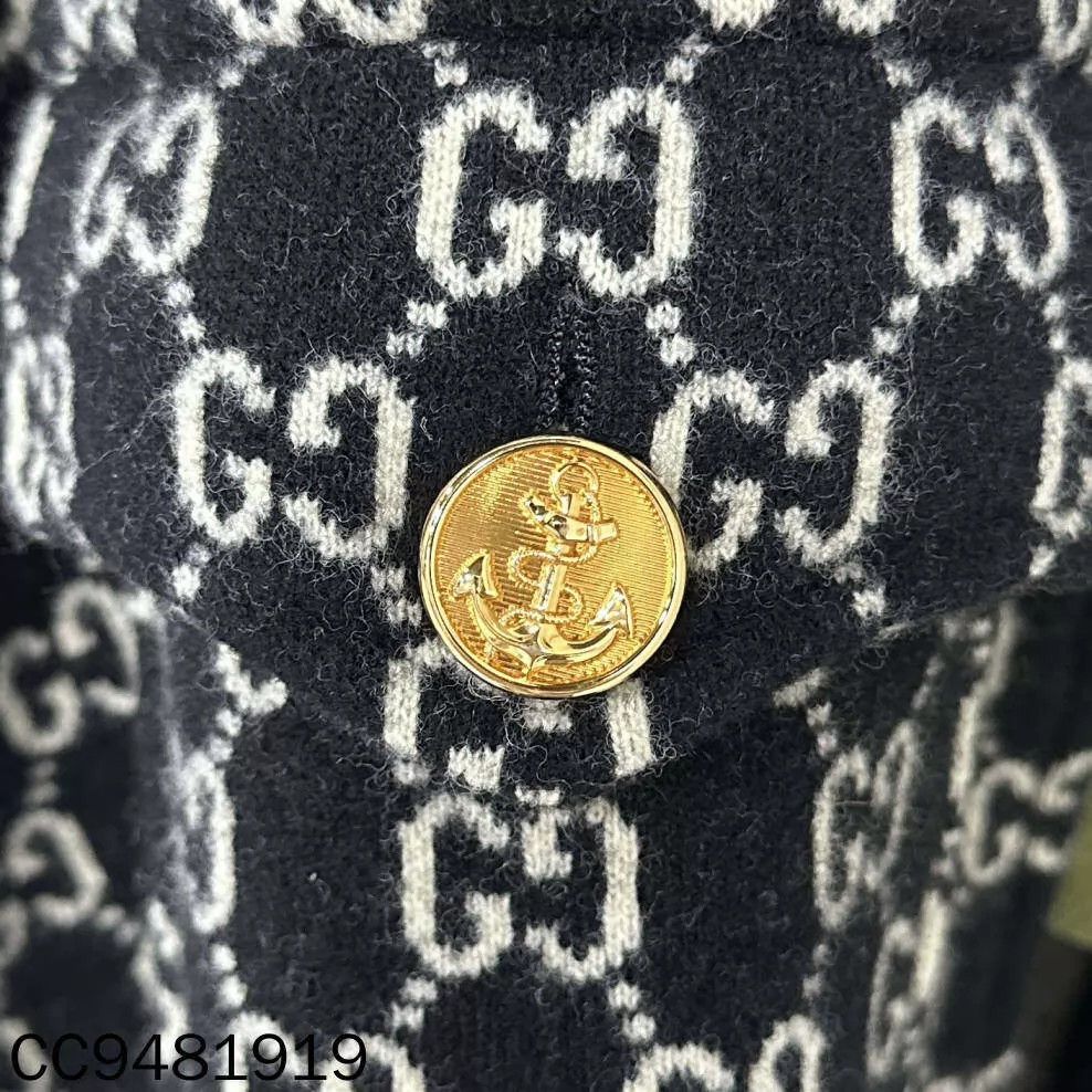 Gucci Gucci GG Monogram Cloak Coats XS 160 Size XS / US 0-2 / IT 36-38 - 7 Thumbnail