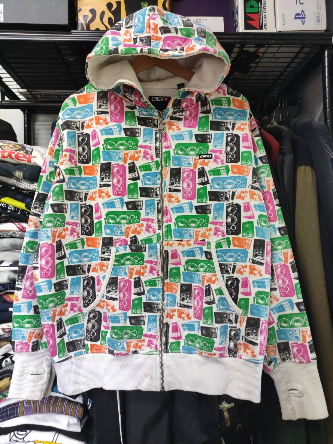 C1RCA Vtg 00's Circa Speaker All Over Print Zip Hoodie Size US M / EU 48-50 / 2 - 1 Thumbnail