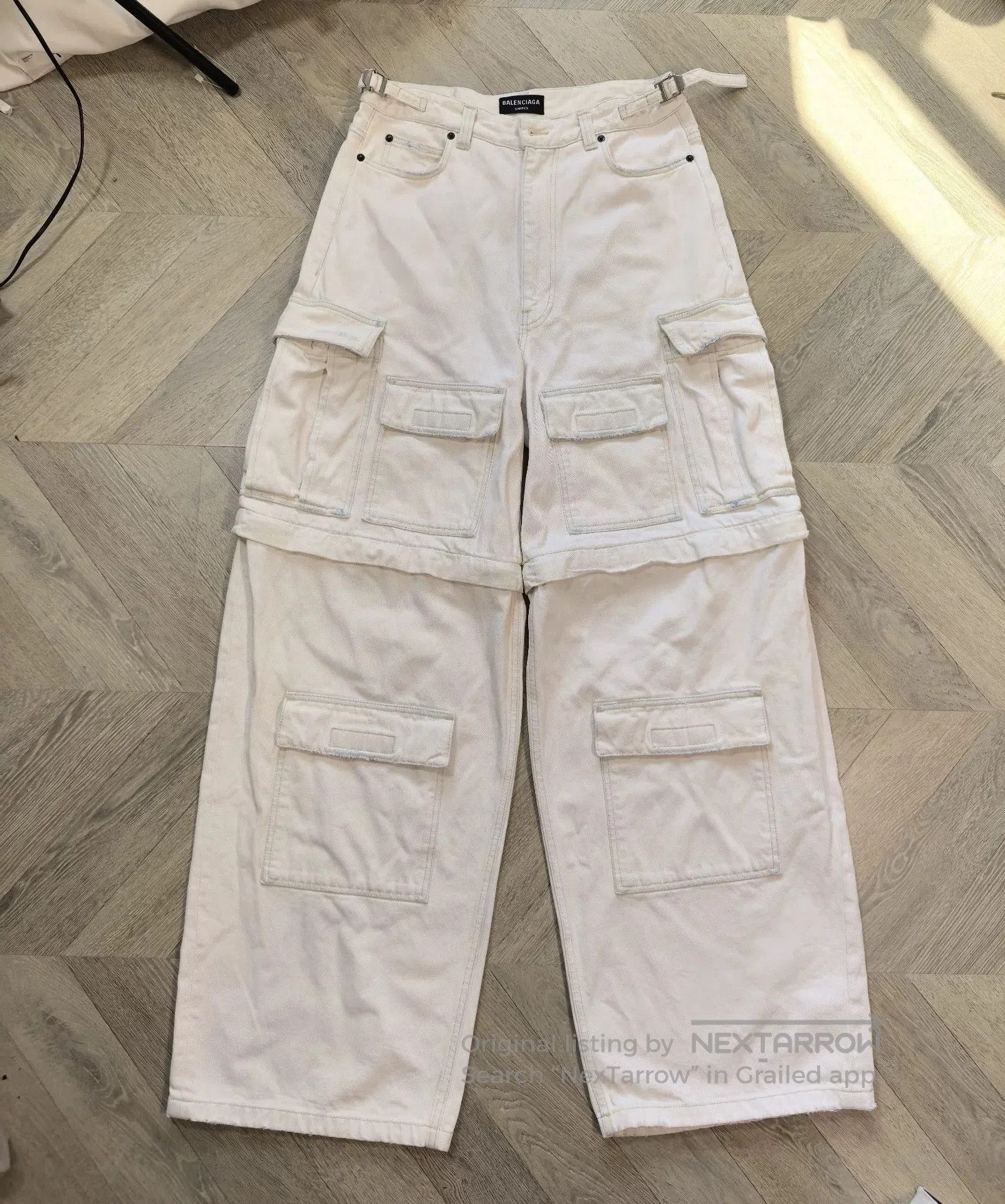 Balenciaga Balenciaga Oversized White Cargo Pants. Size US 30 / EU 46 - 1 Thumbnail