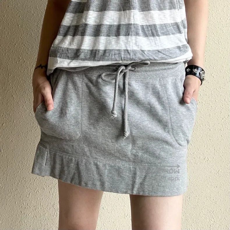 Vivienne Westwood Vivienne Westwood size 2 Large Saturn Pleated Skirt, Sweats Size 42" / US 20 - 2 Thumbnail