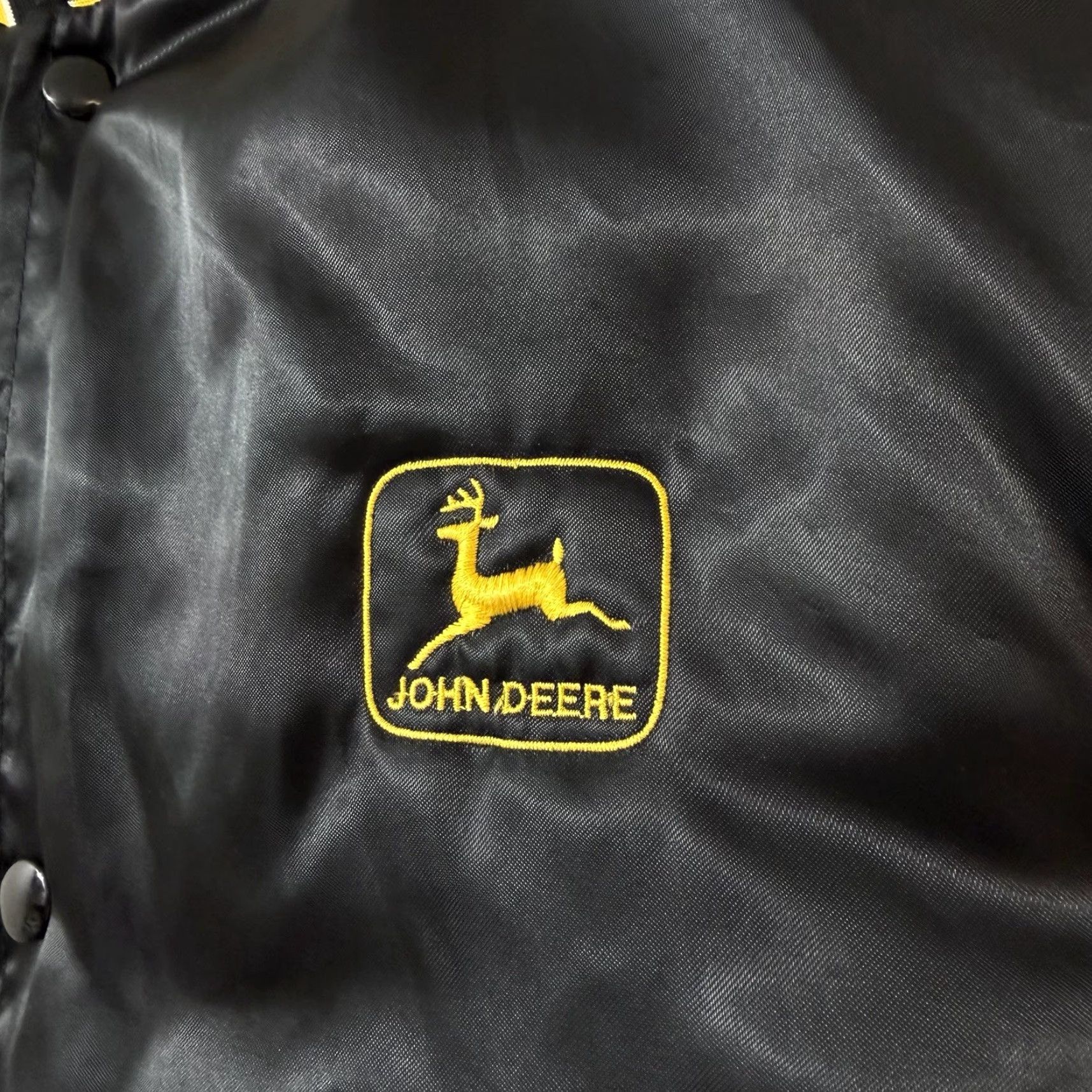 Vintage VINTAGE Swingster Jacket Men L Black Yellow Satin Embroidered Snap Satin Embroidered Swingster Jacket Men L Black Yellow Vintage Snaps Windsucher? Size US L / EU 52-54 / 3 - 7 Thumbnail