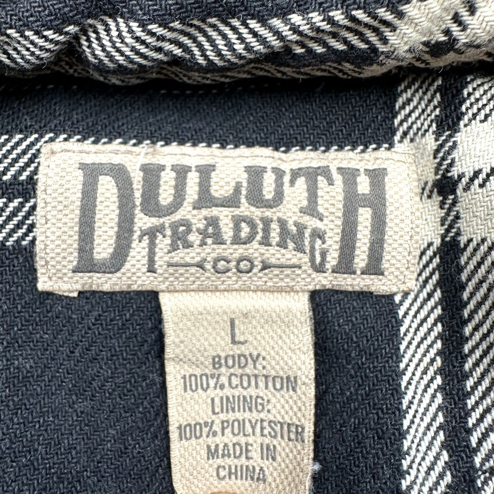 Duluth Trading Company Duluth Trading Co Button-Up Shirt Mens Large Long Sleeve Plaid Black White Pockets Lined Flannel Fleece Size US L / EU 52-54 / 3 - 3 Thumbnail