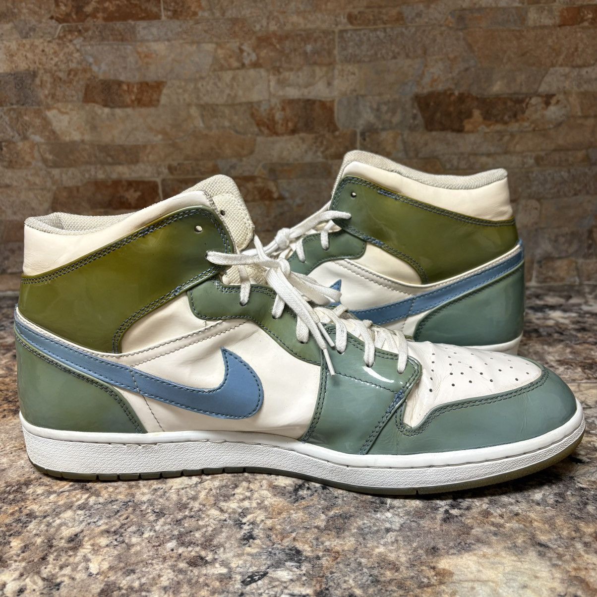 Jordan Brand Nike Air Jordan 1 Retro Mid UNC Patent Leather Men’s Size 15 Size US 15 / EU 48 - 6 Thumbnail