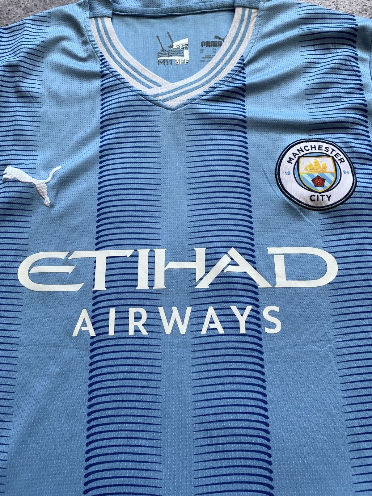 Puma 🔥PUMA MANCHESTER CITY 2023/24 HOME SOCCER JERSEY SHIRT Size US M / EU 48-50 / 2 - 4 Thumbnail