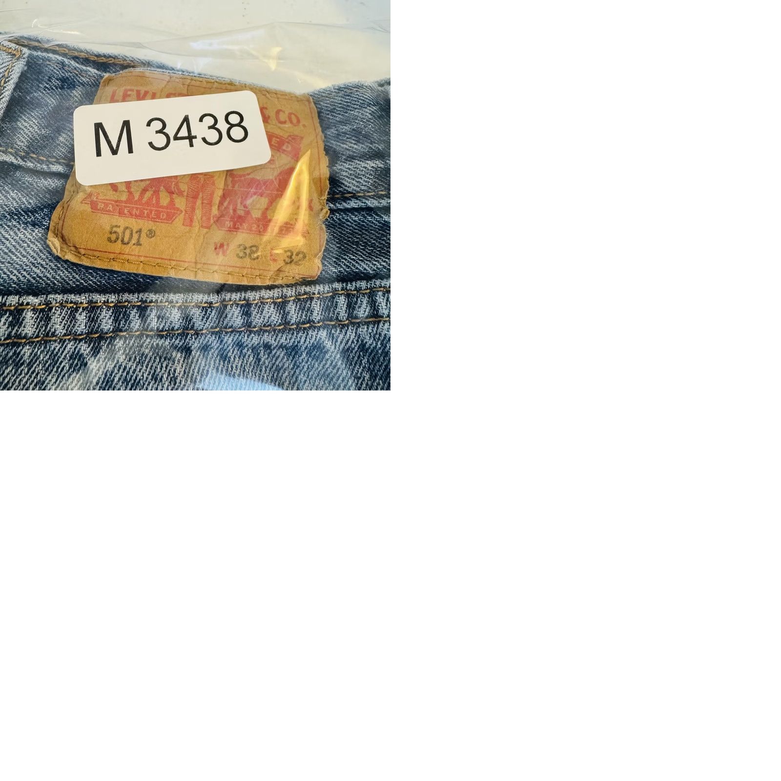 Levi's Levis 501 Jeans Mens 38x32 Blue Light Wash Straight Denim Button Fly Regular Fit Jeans Size US 38 / EU 54 - 10 Thumbnail