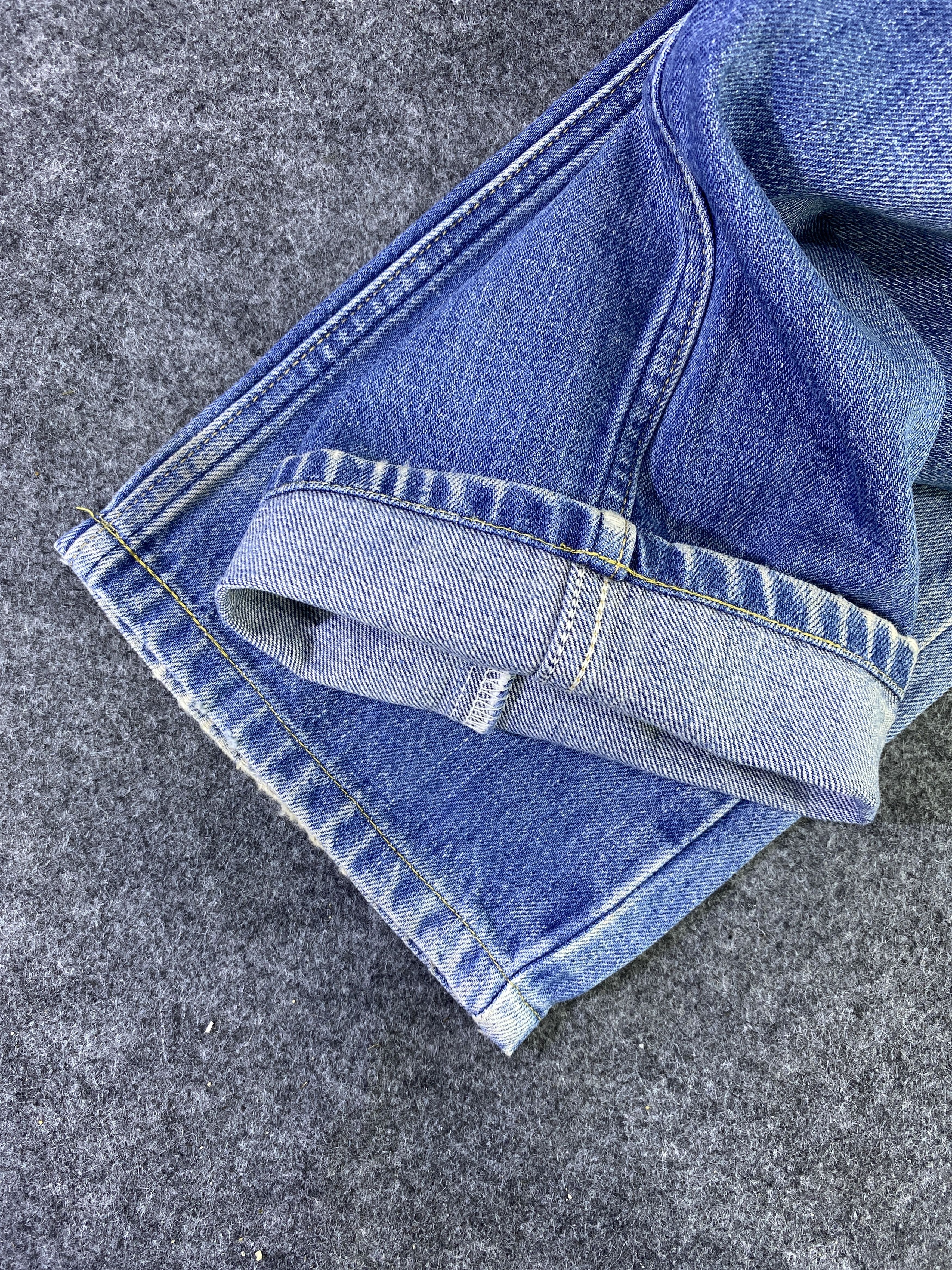 Levi's Vintage Levi's 519 Distressed Blue Wash Jeans - J964 Size US 31 - 13 Thumbnail