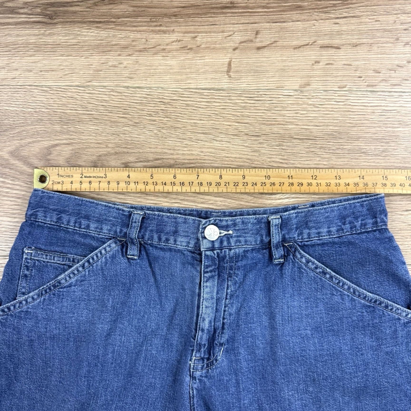 Calvin Klein VINTAGE Calvin Klein Shorts Denim Blue Mid Rise Women’s Jeans Size 9 Junior 3 in Inseam Boyfriend Size 30" / US 8 / IT 44 - 4 Thumbnail