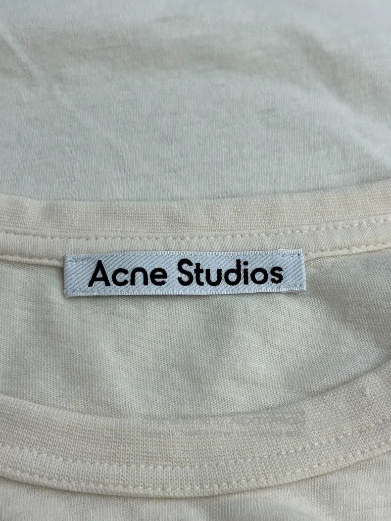 Acne Studios Acne Studios Lettering logo lip print short-sleeve T-shirt Size M / US 6-8 / IT 42-44 - 4 Thumbnail