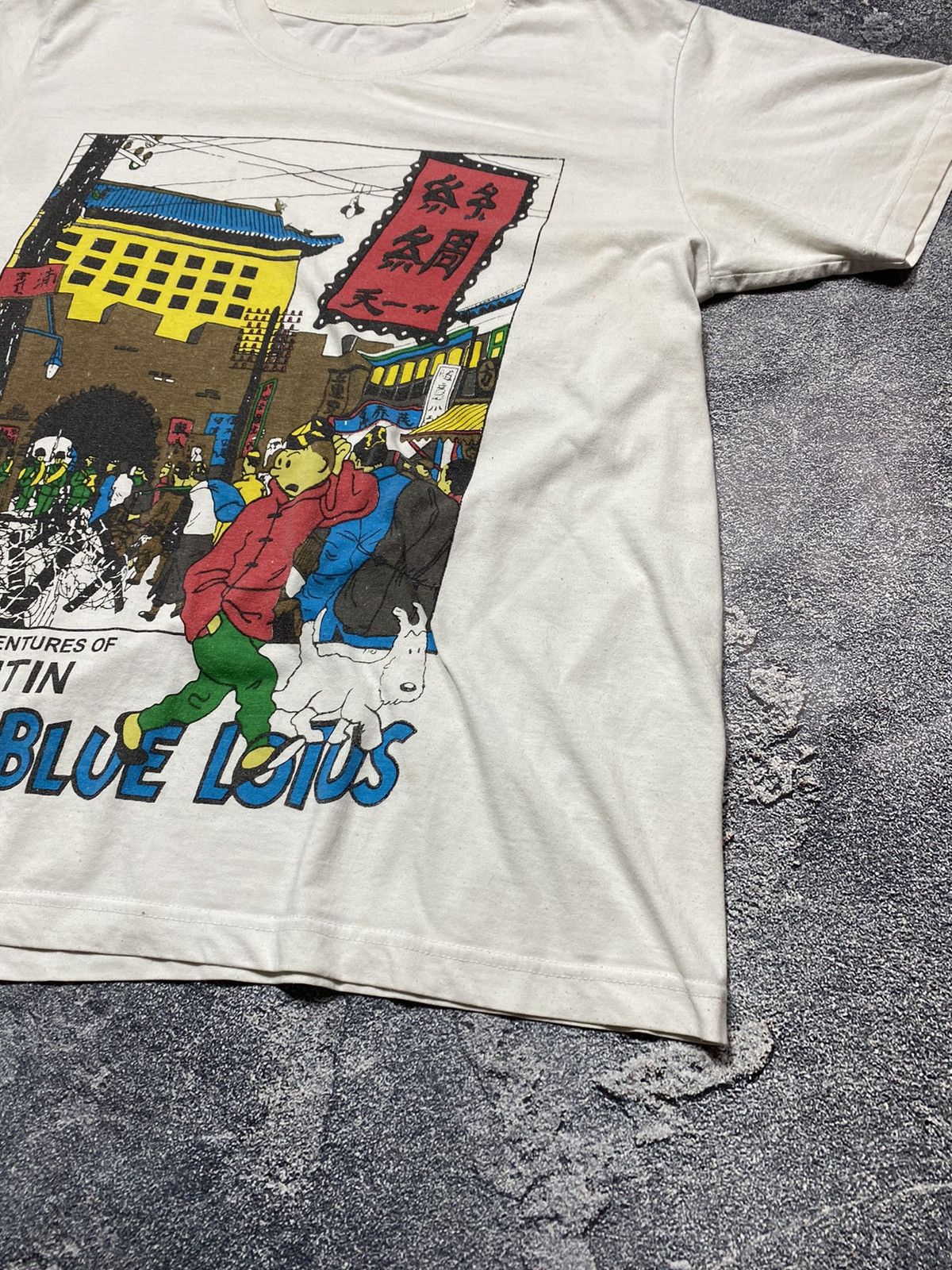 Cartoon Network × Vintage Vintage 90’s TinTin Adventures THE BLUE LOUIS Tshirt Size US M / EU 48-50 / 2 - 7 Thumbnail