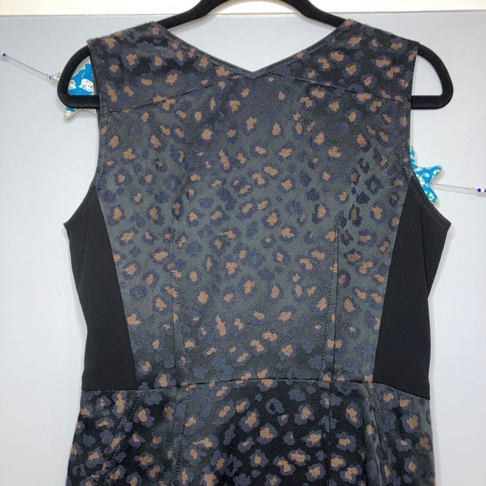 Marc by Marc Jacobs Marc by Marc Jacobs, Sasha Leopard Print Jacquard Shift Mini Dress, Women’s 8 Size M / US 6-8 / IT 42-44 - 10 Thumbnail
