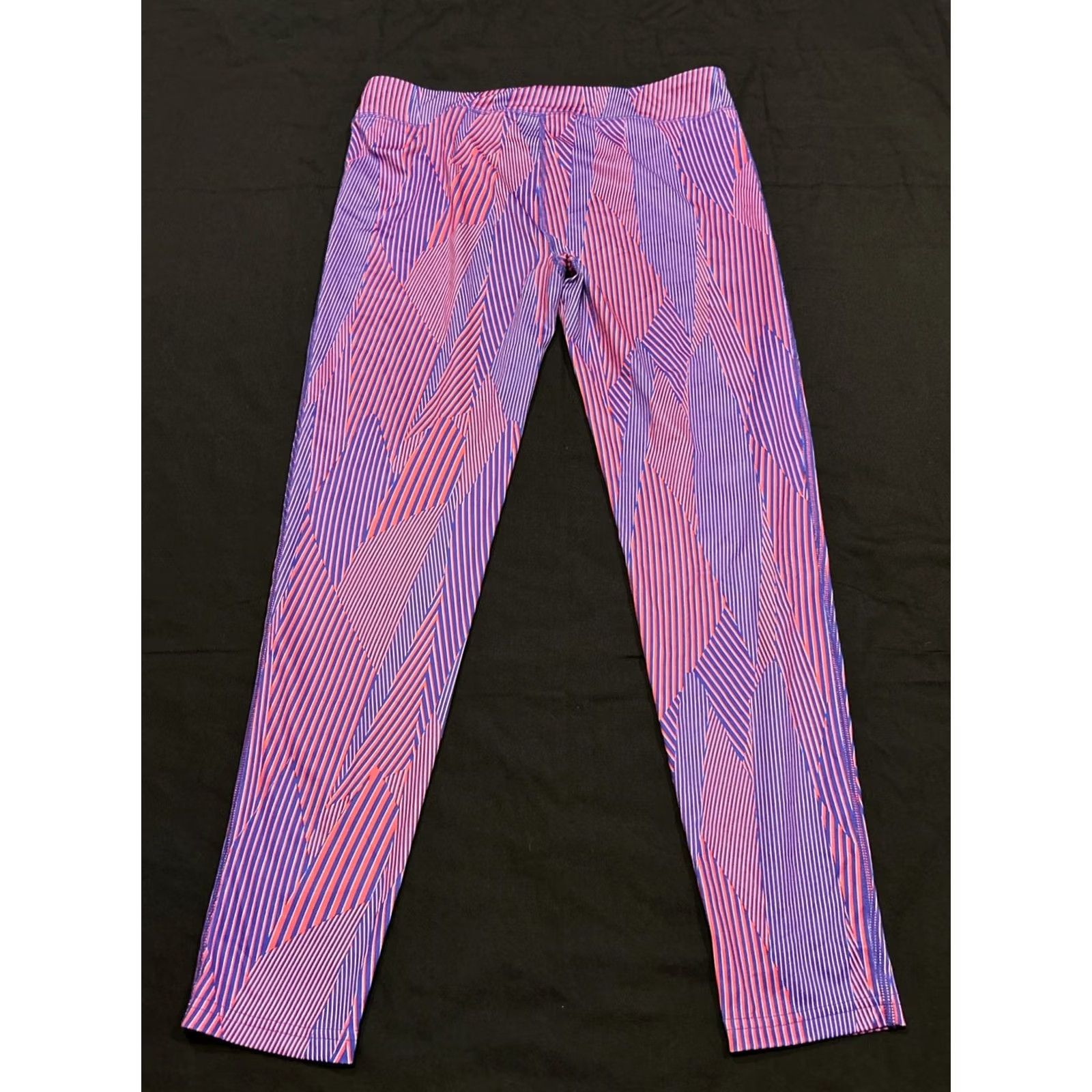 Under Armour Under Armour Leggings Womens XL Ankle 27in Inseam Pink Purple Polyester Skinny Elastic Waist Gym & Training Running & Jogging Athleisure B31 Size 40" / US 18 - 3 Thumbnail