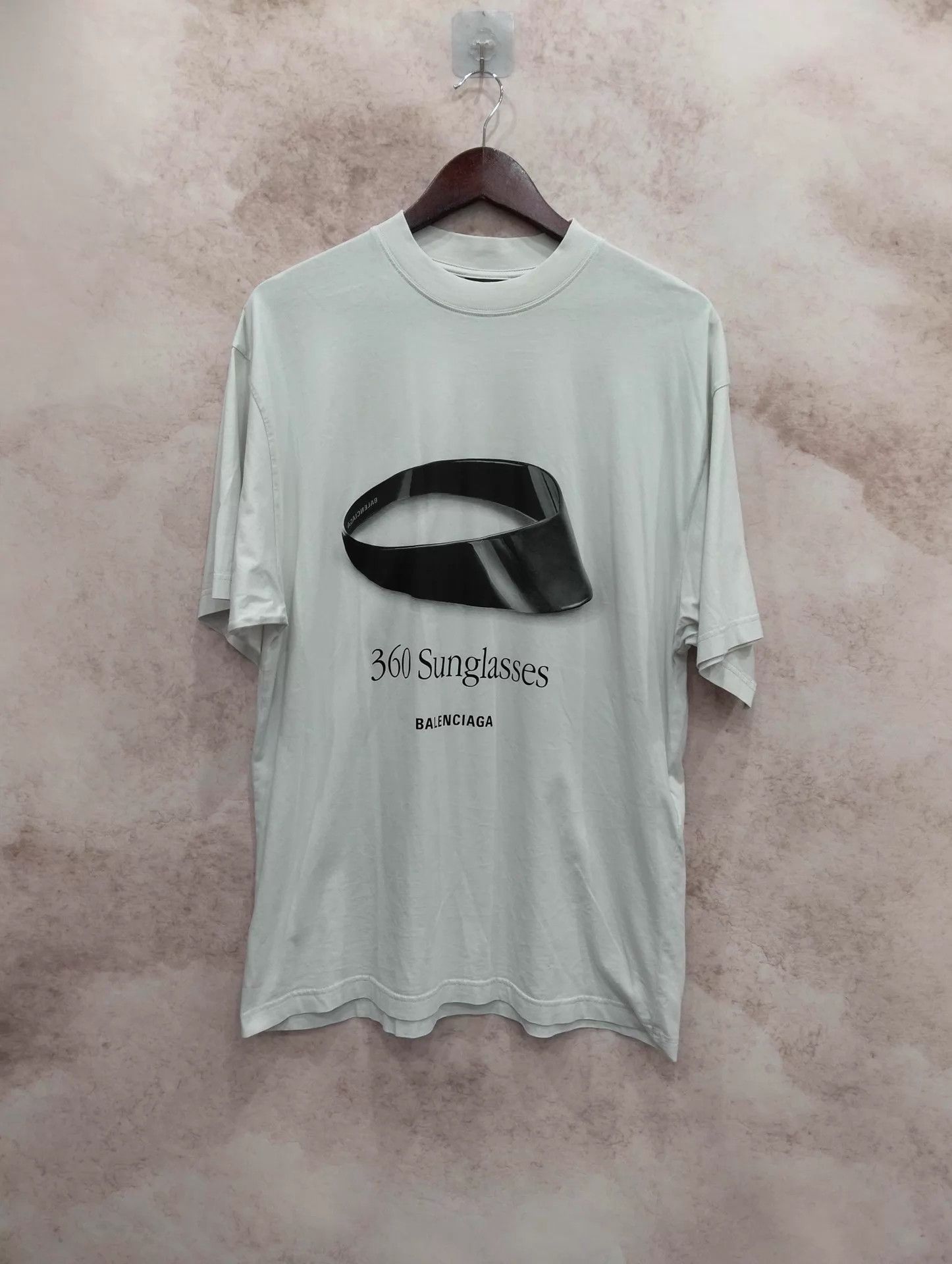 Balenciaga Balenciaga 3D Printed Sun Hat Chest Short Sleeve Shirt XS Size US XS / EU 42 / 0 - 1 Thumbnail
