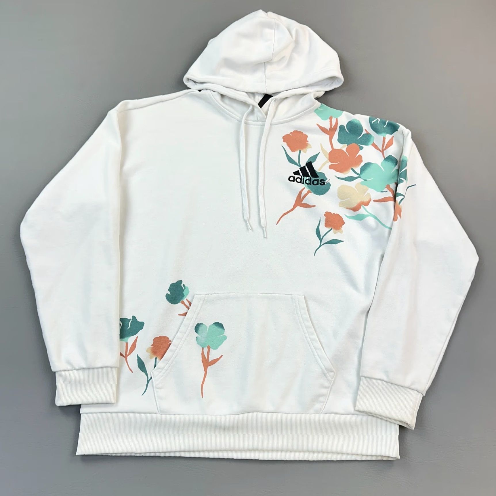 Adidas VINTAGE adidas Hoodie Women’s Medium White Primegreen Floral Print Pullover Size M / US 6-8 / IT 42-44 - 2 Thumbnail