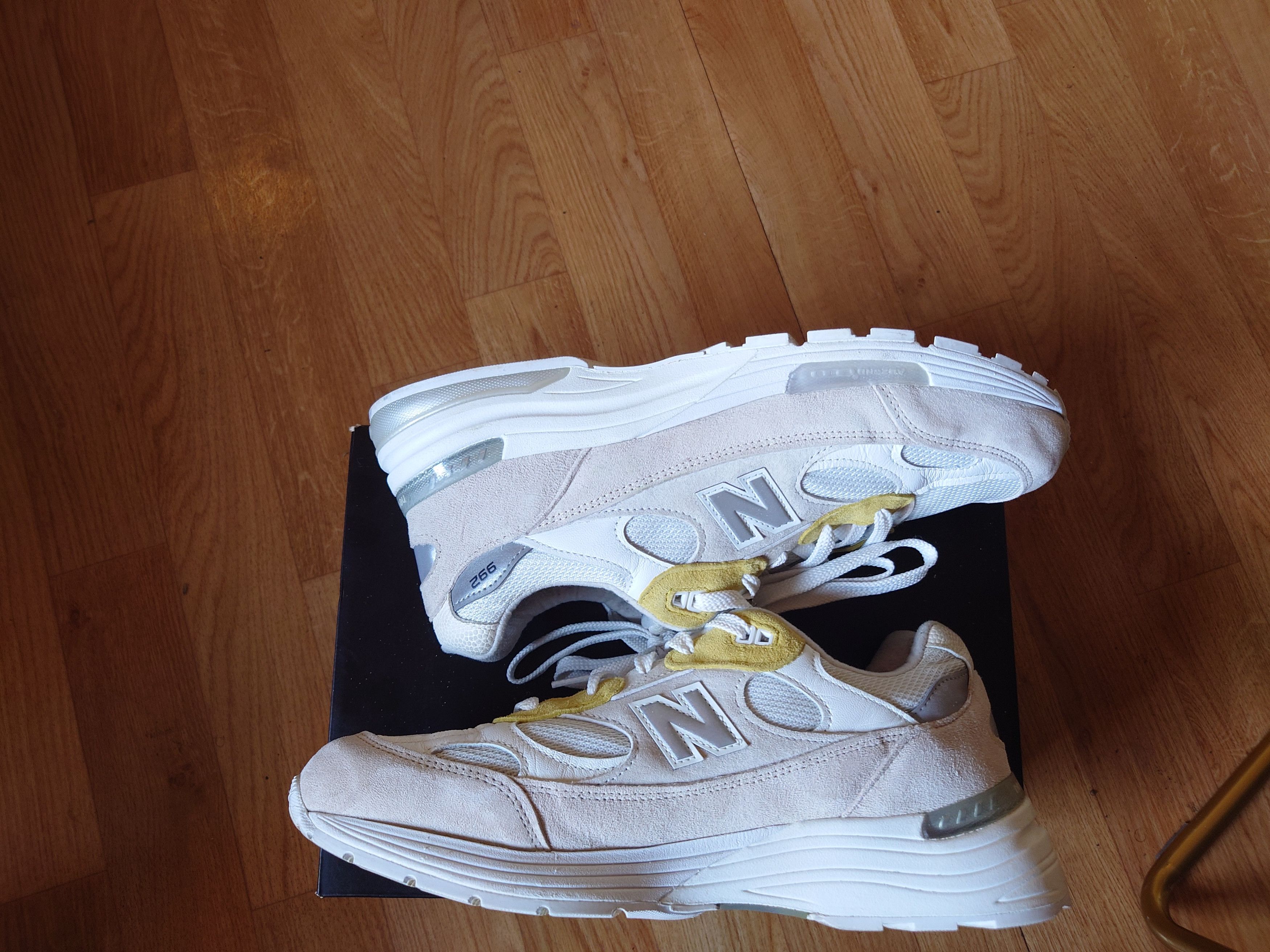 New Balance New Balance 992 Paperboy Paris - M992PB1 Size US 12.5 / EU 45-46 - 3 Thumbnail
