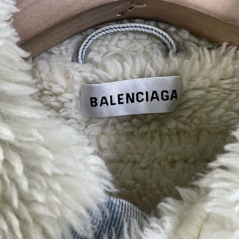 Balenciaga Balenciaga lamb fleece back logo denim jacket-2506 Size US S / EU 44-46 / 1 - 3 Thumbnail