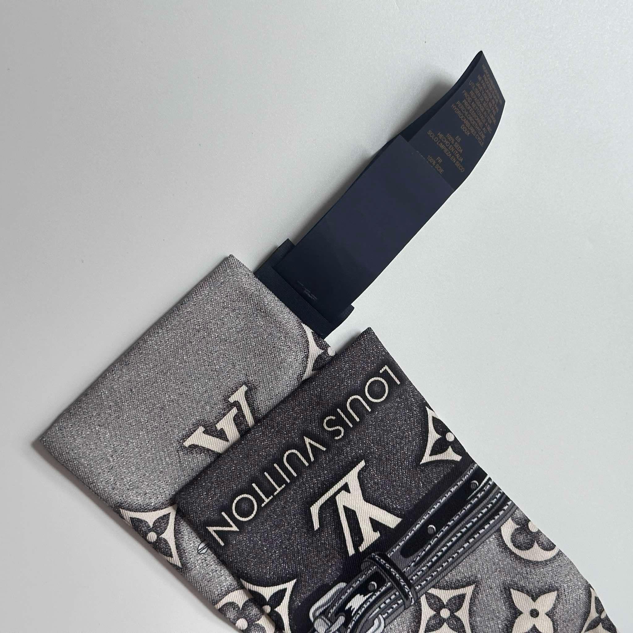 Louis Vuitton Silk Monogram Jacquard Denim Bandeau Gris Size ONE SIZE - 4 Thumbnail