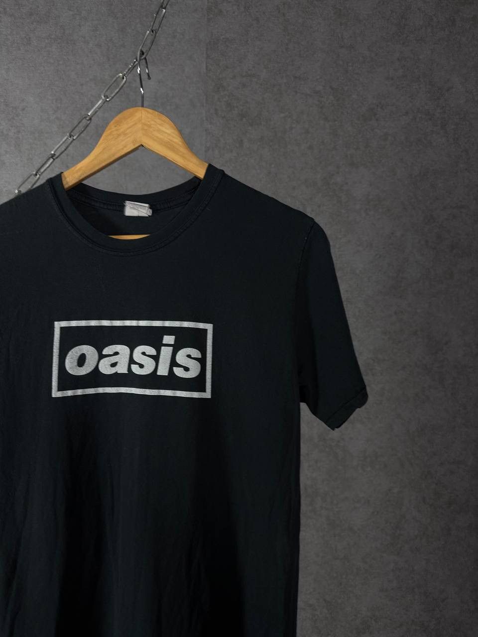 Band Tees Oasis rock band overprinted tee Size US S / EU 44-46 / 1 - 3 Thumbnail