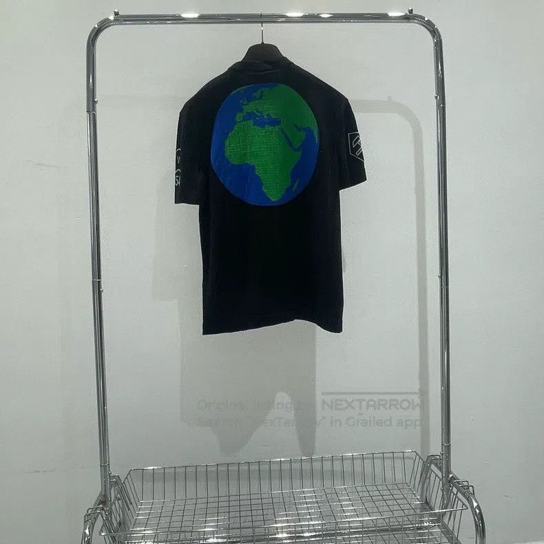 Louis Vuitton Louis Vuitton Piano Black Short Sleeve Size US L / EU 52-54 / 3 - 3 Thumbnail