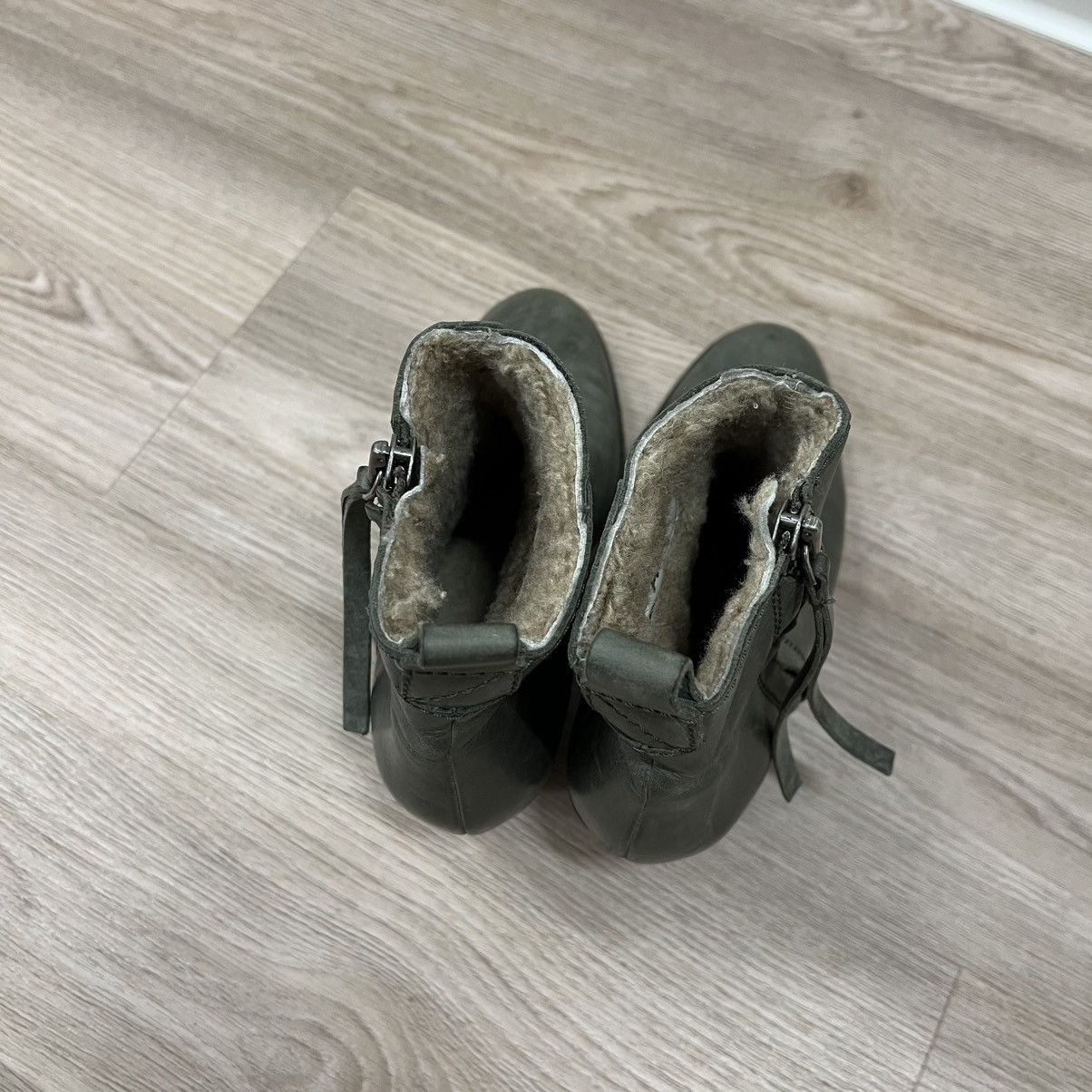 Acne Studios Acne Studios Ankle Boots Shearling Lined Pistol Olive Heels Size US 9 / IT 39 - 4 Thumbnail