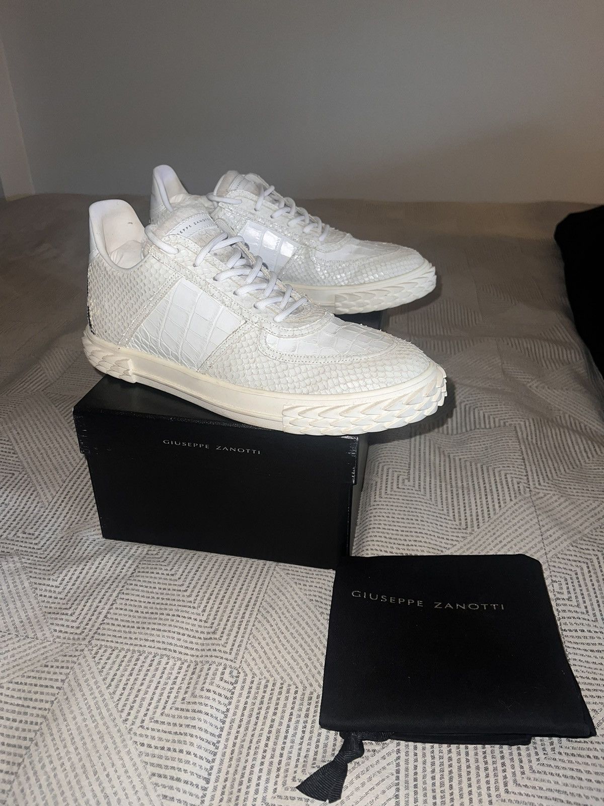 Giuseppe Zanotti Blabber 2.0 Biano sz 44 Size US 11 / EU 44 - 4 Thumbnail