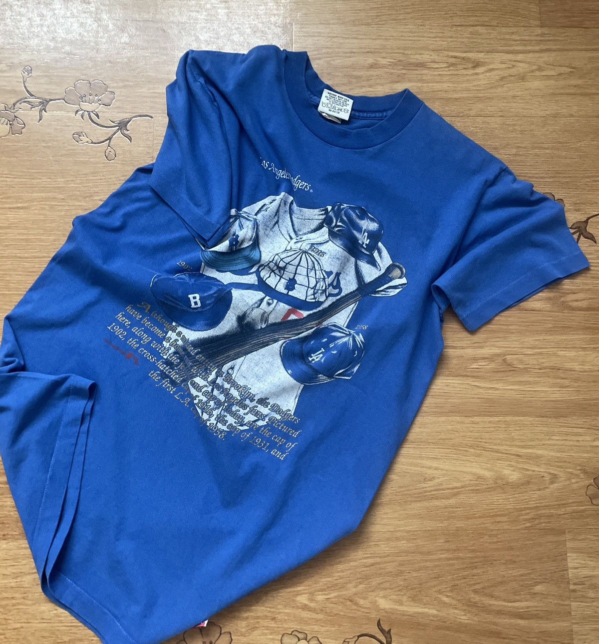 MLB × Nutmeg × Vintage Vintage 90’s Los Angeles Dodgers MLB Nutmeg t shirt tee Size US M / EU 48-50 / 2 - 11 Thumbnail