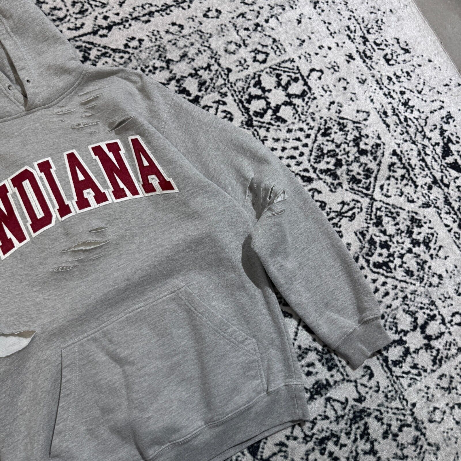 Vintage Gray Cotton Hoodie Size L Indiana Spellout Ripped Gosha YZY Size US L / EU 52-54 / 3 - 7 Thumbnail