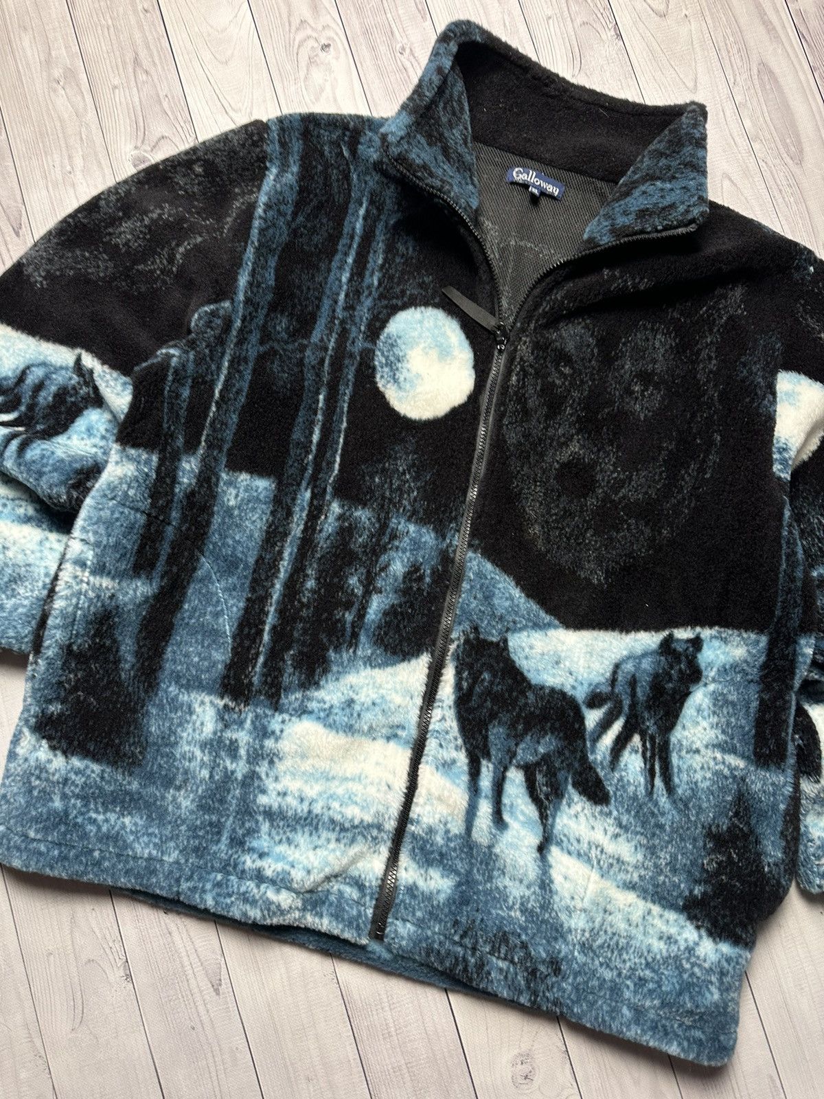 Vintage Vintage wolf fleece jacket size XL rare Size US XL / EU 56 / 4 - 3 Thumbnail