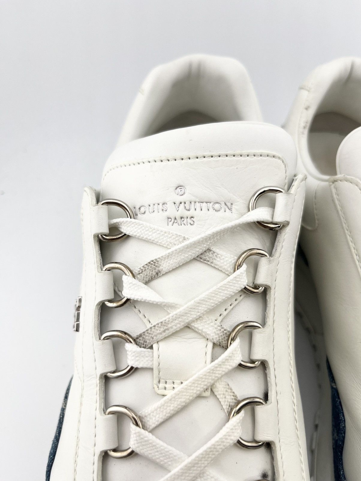 Louis Vuitton LOUIS VUITTON RUNAWAY WHITE DENIM BLUE SNEAKERS SIZE 9.5 Size US 9.5 / EU 42-43 - 10 Thumbnail