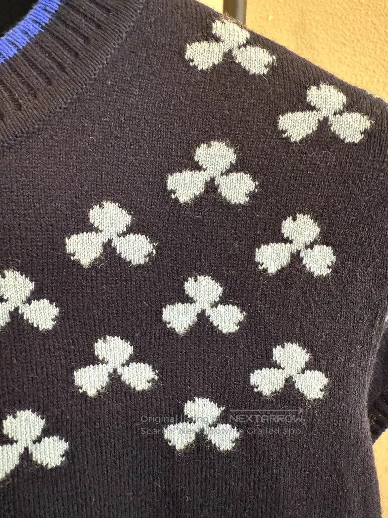 Hermes Hermes Knit Short Sleeve Top with Blue Floral Jacquard Size XS / US 0-2 / IT 36-38 - 3 Thumbnail