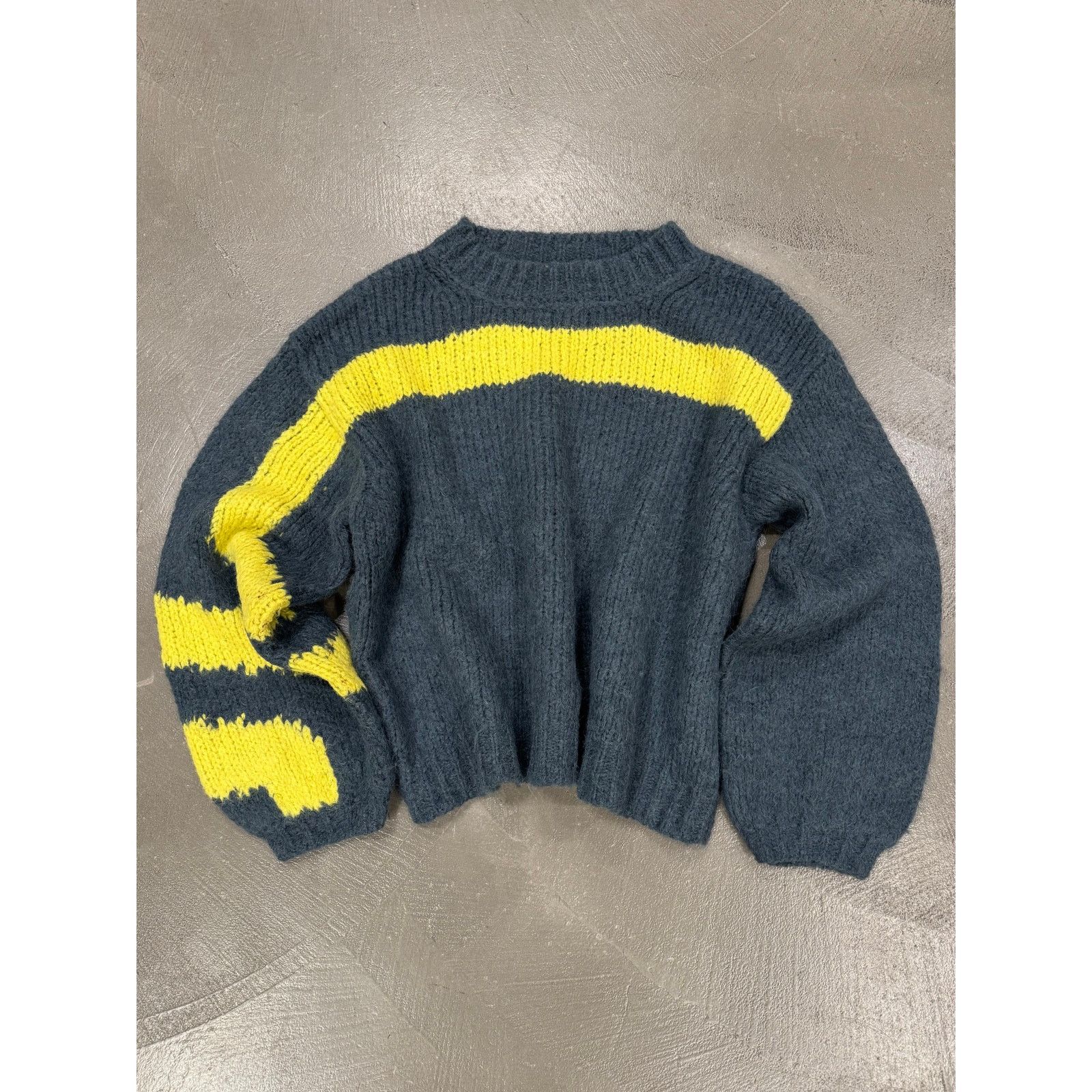 Dries Van Noten A/W2014 Dries Van Noten runway alpaca & wool boxy knit Size US M / EU 48-50 / 2 - 1 Thumbnail