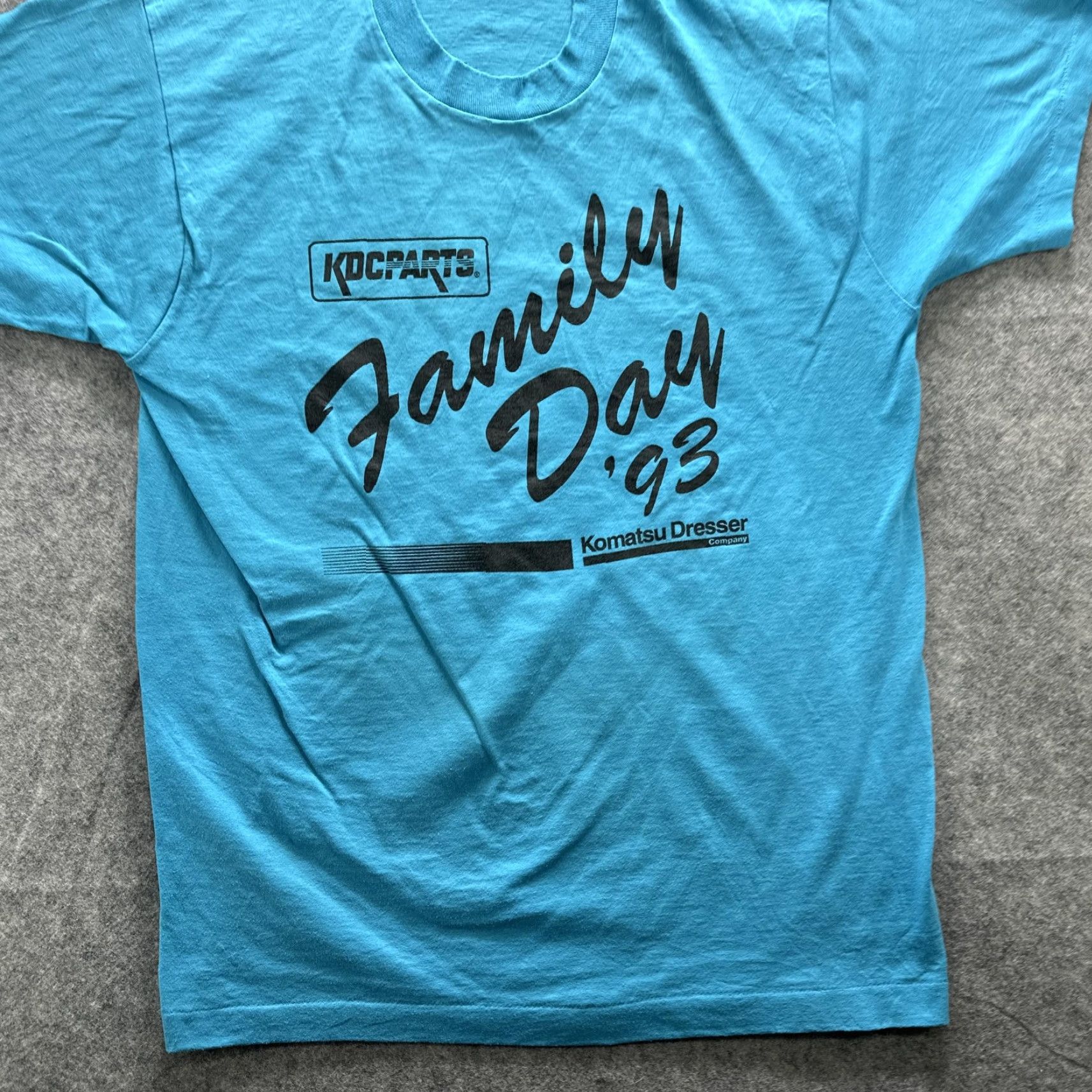 Fruit Of The Loom VINTAGE Komatsu Dresser Family Day Shirt Mens Large Blue 90s KDC Parts 1993 Size US L / EU 52-54 / 3 - 3 Thumbnail