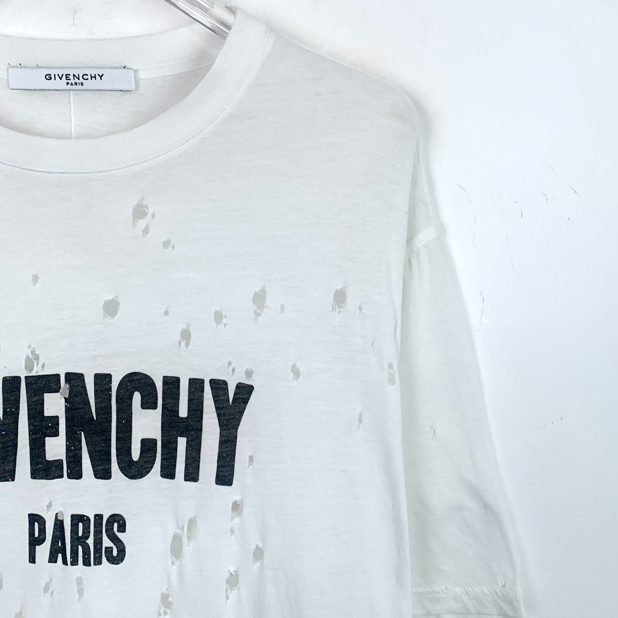 Givenchy Givenchy White Distressed Logo Cotton T-Shirt (Size M) Size M / US 6-8 / IT 42-44 - 6 Thumbnail