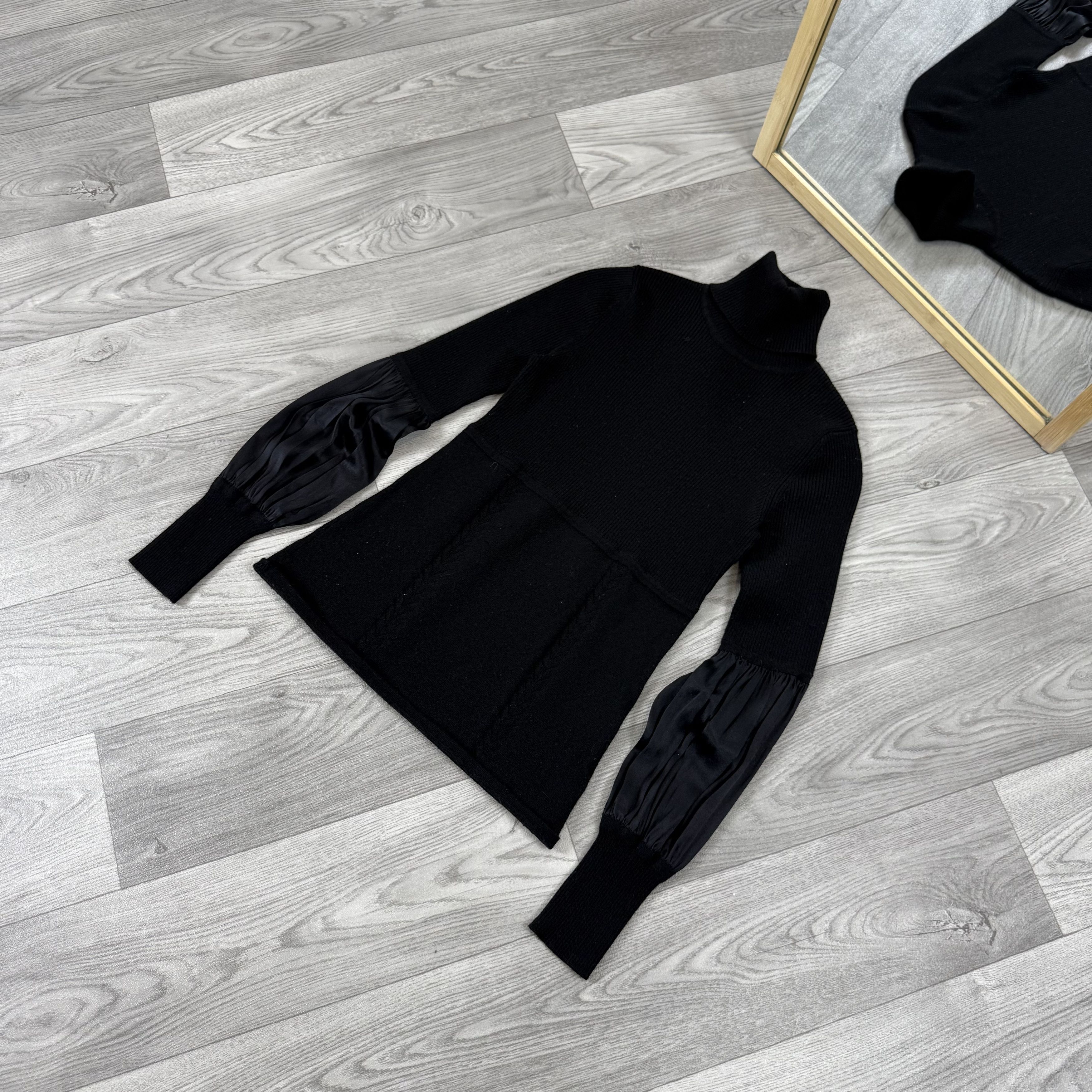 Karen Millen Vintage Karen Millen Silk Sleeve's Wool Sweater Size S / US 4 / IT 40 - 2 Thumbnail