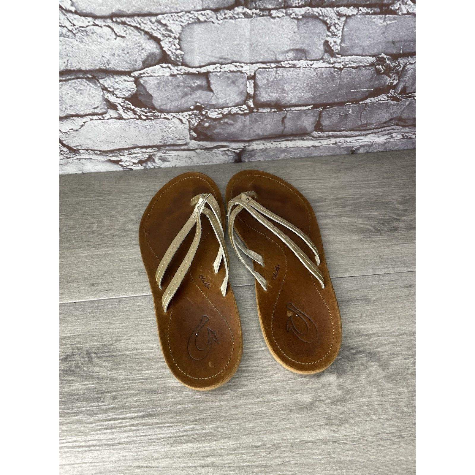 Olukai Olukai “U’i” Gold Leather Double Strap Flip Flops Sandals Wo Size US 8 / IT 38 - 17 Thumbnail