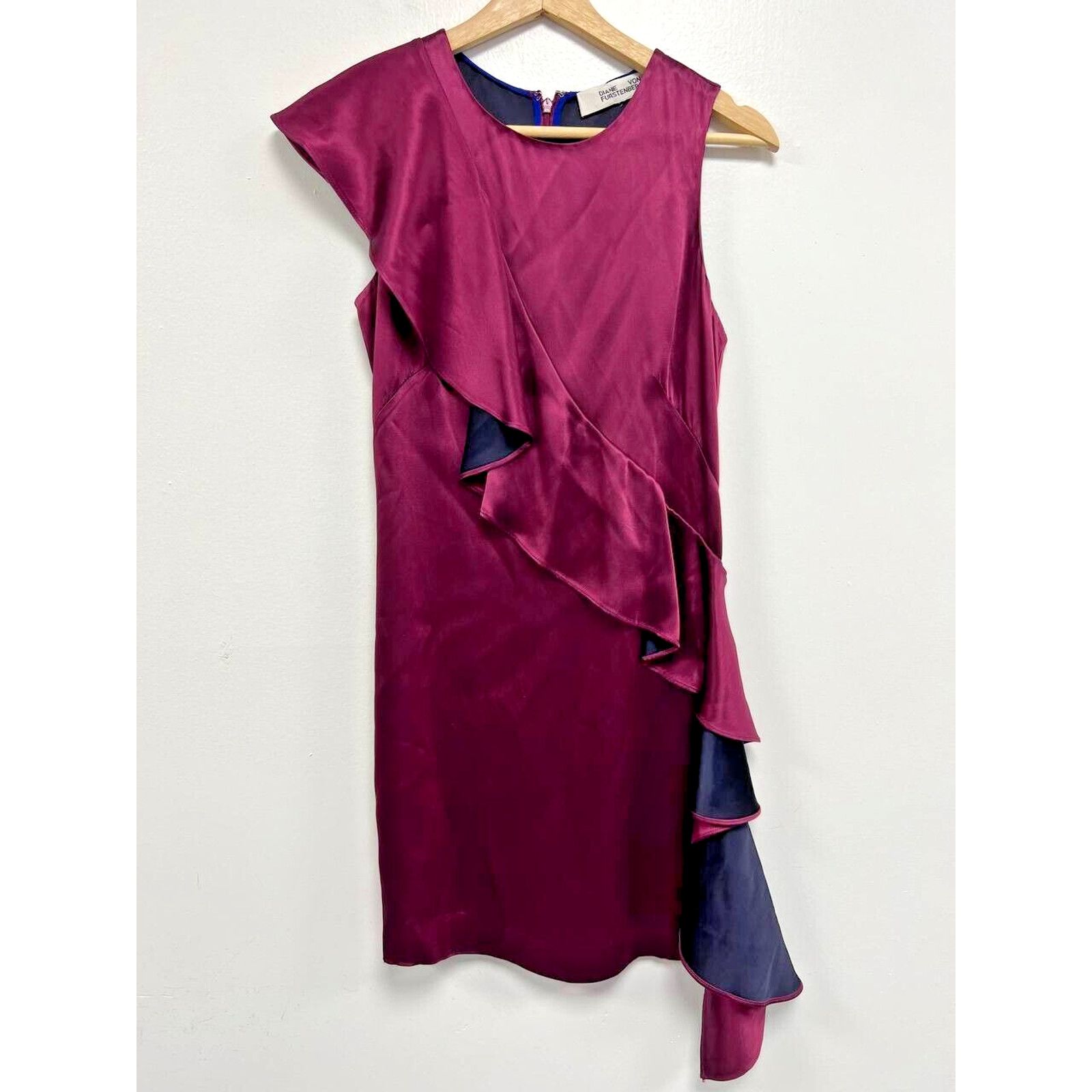 Diane von Furstenberg Diane Von Furstenberg BABYDOLL Body Ruffle size 0 A000038 Size XS / US 0-2 / IT 36-38 - 2 Thumbnail