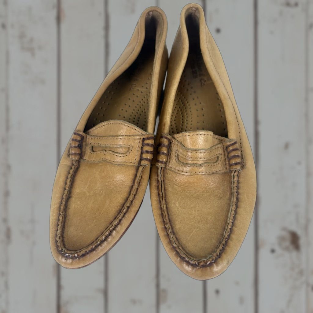 Vintage VINTAGE G.H. BASS & CO Women's Loafer Flat Penny Shoes Tan Leather AA Width Size 6.5 90s College Preppy Size US 6.5 / IT 36.5 - 1 Thumbnail