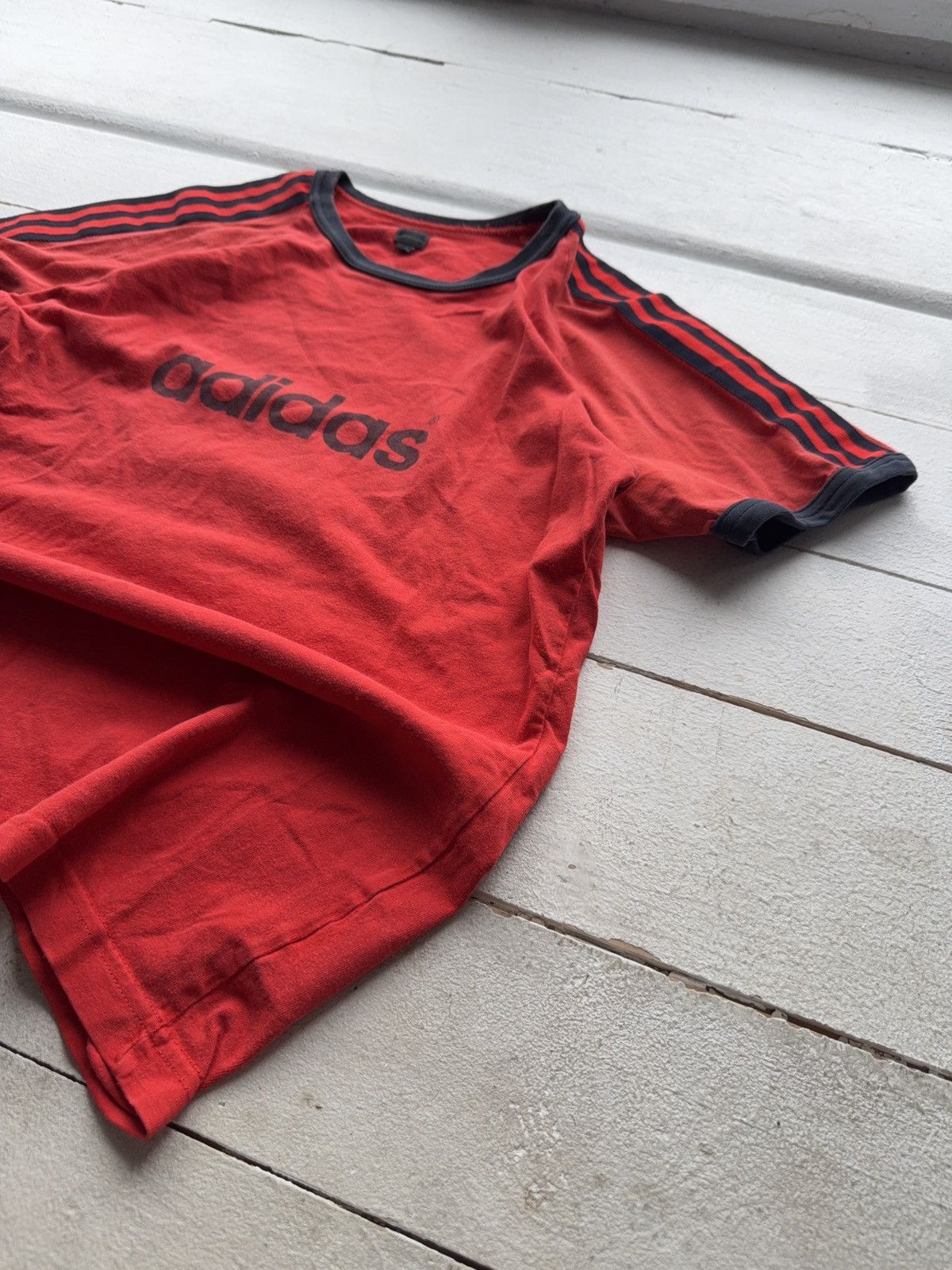 Adidas Vintage 00s Retro Adidas Original Red Faded T shirt Y2K Size US M / EU 48-50 / 2 - 3 Thumbnail