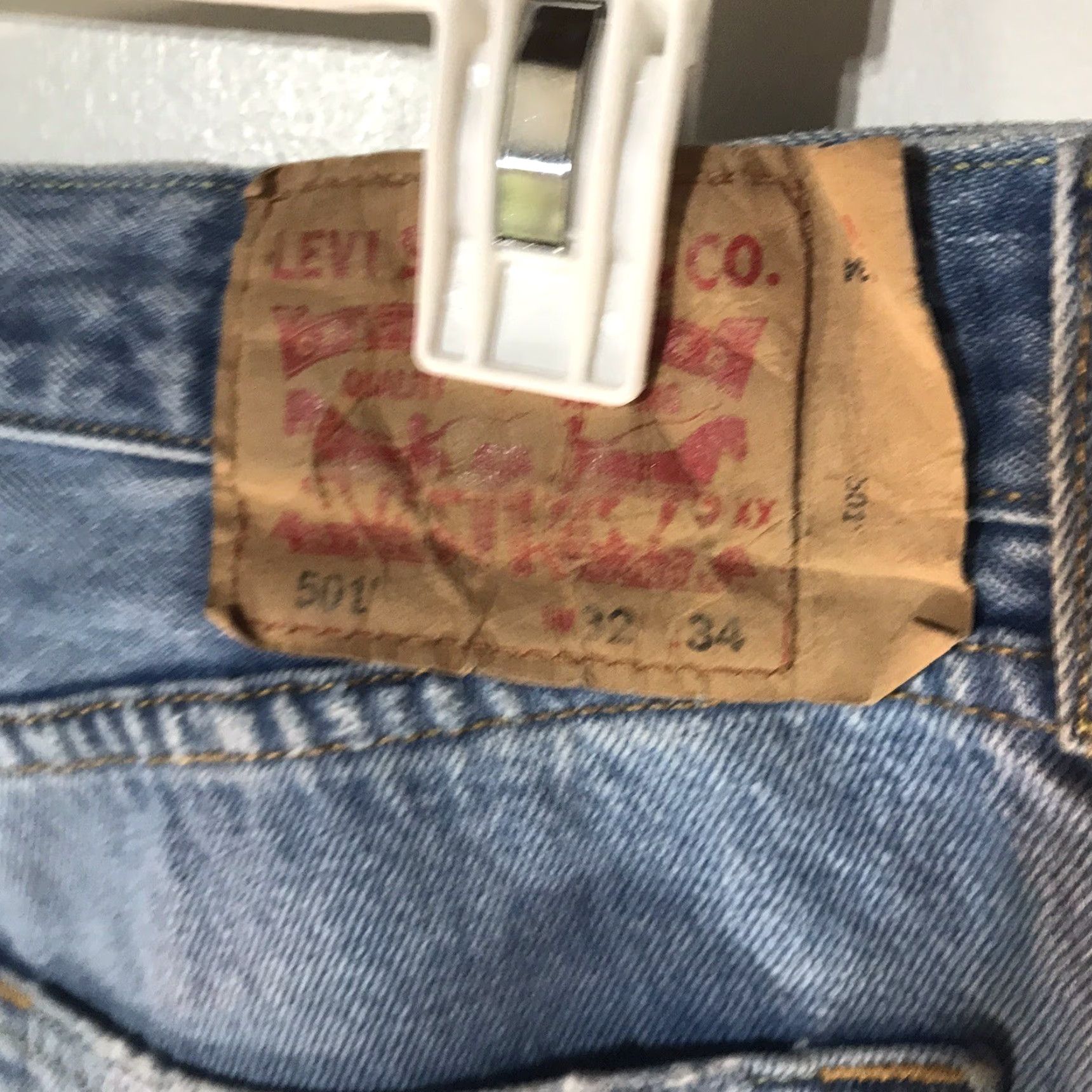 Levi's Levi's 501 Light Wash Distressed Jeans Adult Regular Size 32X34 Blue 90s Mens Size US 32 / EU 48 - 3 Thumbnail