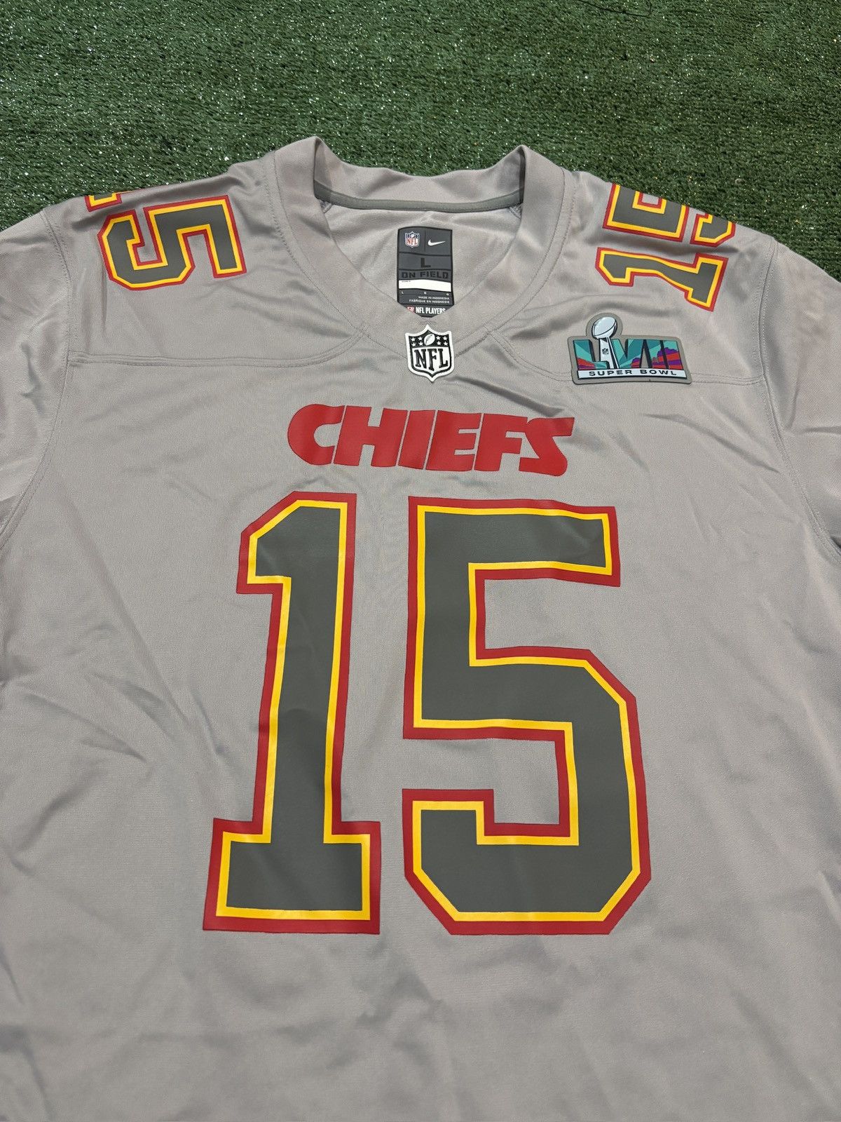 Nike Nike Patrick Mahomes Kansas City Chiefs SB LVII Jersey Size US L / EU 52-54 / 3 - 3 Thumbnail