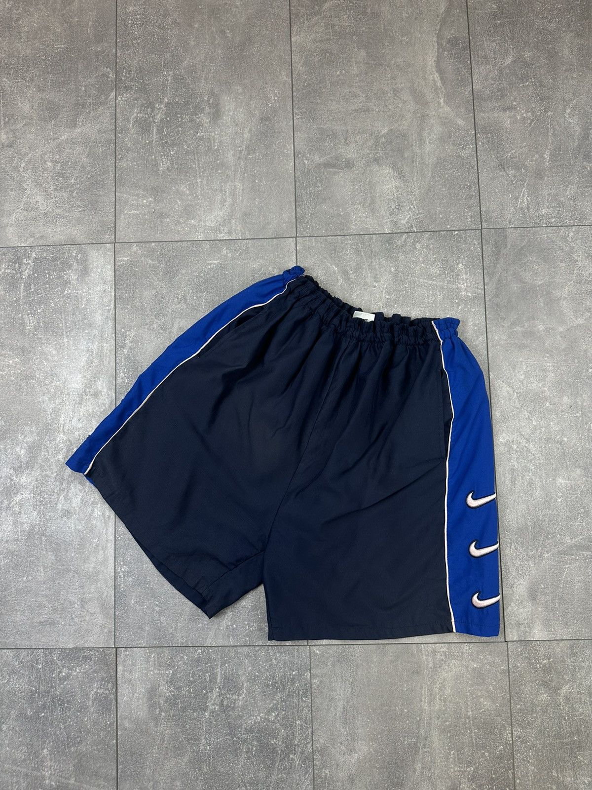 Nike Nike Vintage Y2K Shorts Small Swoosh Size US 36 / EU 52 - 10 Thumbnail