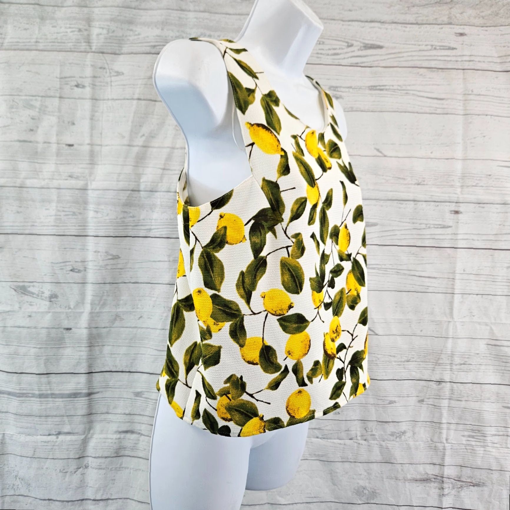 Zara Zara Womens Top Tank Sleeveless S Green Yellow Lemon Print Multicolor 21" Length 17" Width Womens Size S / US 4 / IT 40 - 2 Thumbnail
