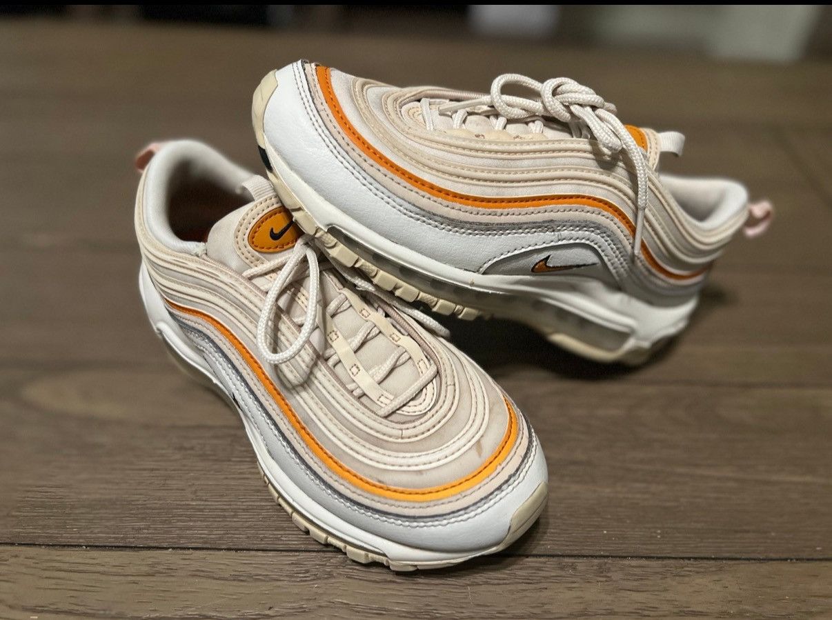 Nike Nike AirMax Sz 7 Size US 7 / IT 37 - 1 Thumbnail